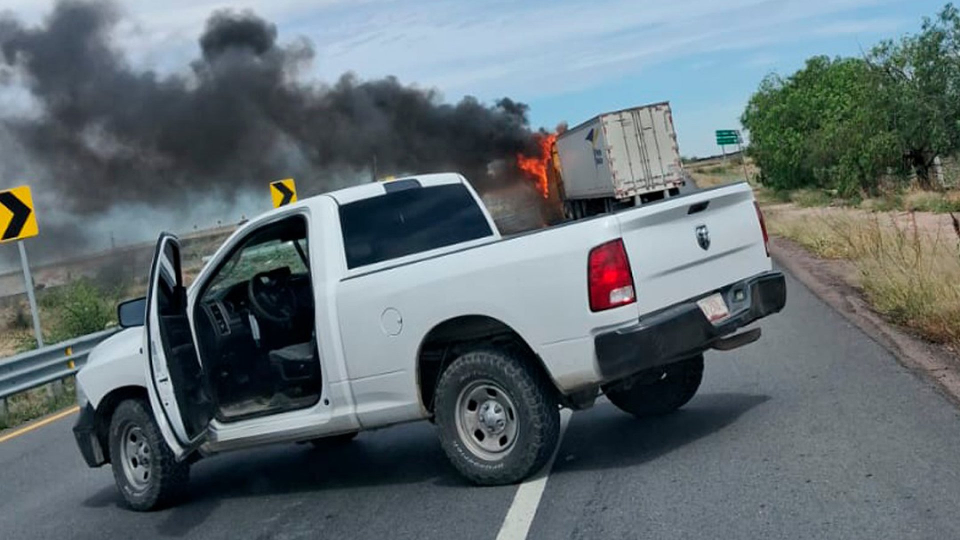 Traslado de reos causa riña en penal y bloqueos en Fresnillo