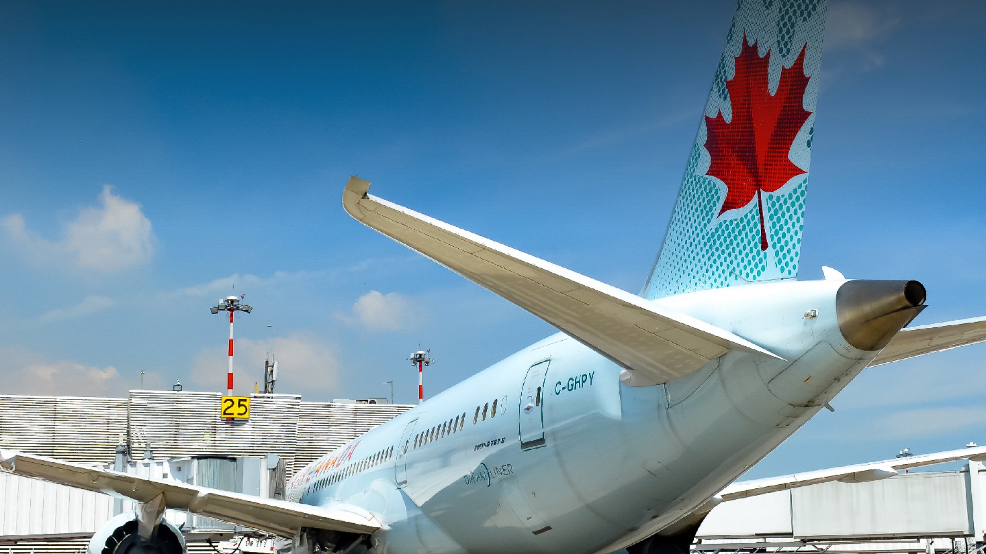 Reducirían aeropuertos ingresos por 9 mil mdp