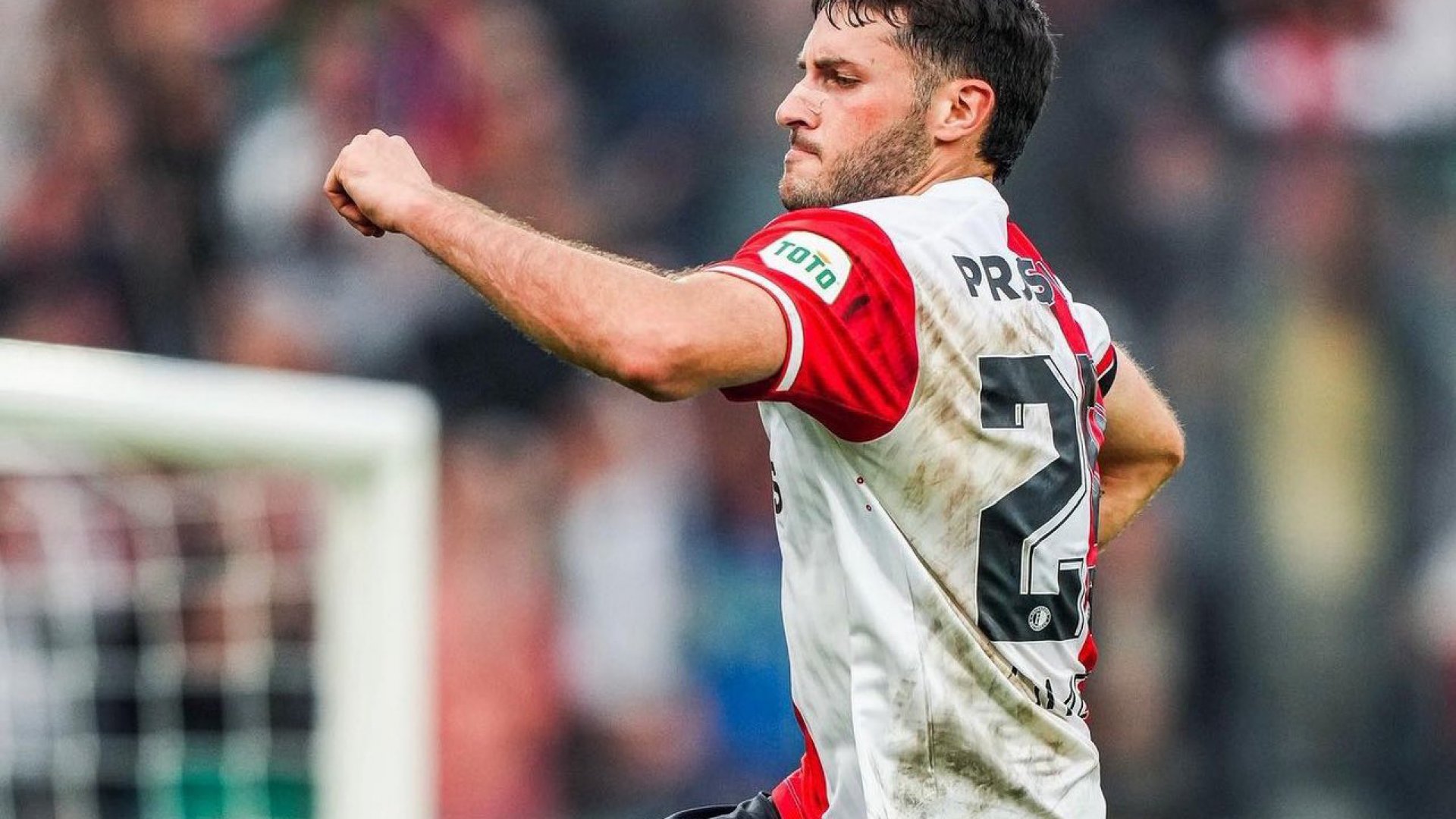 Sigue la racha goleadora de Santi Giménez con el Feyenoord