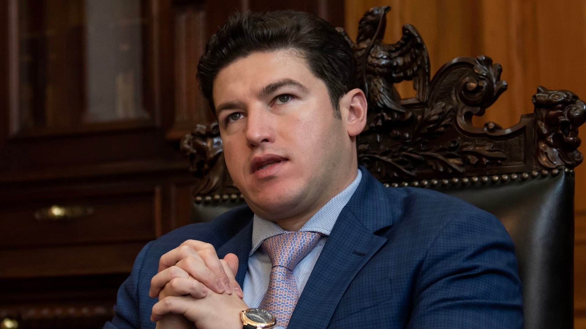 Samuel García pregunta al INE los términos de su solicitud de licencia bateada por el Congreso