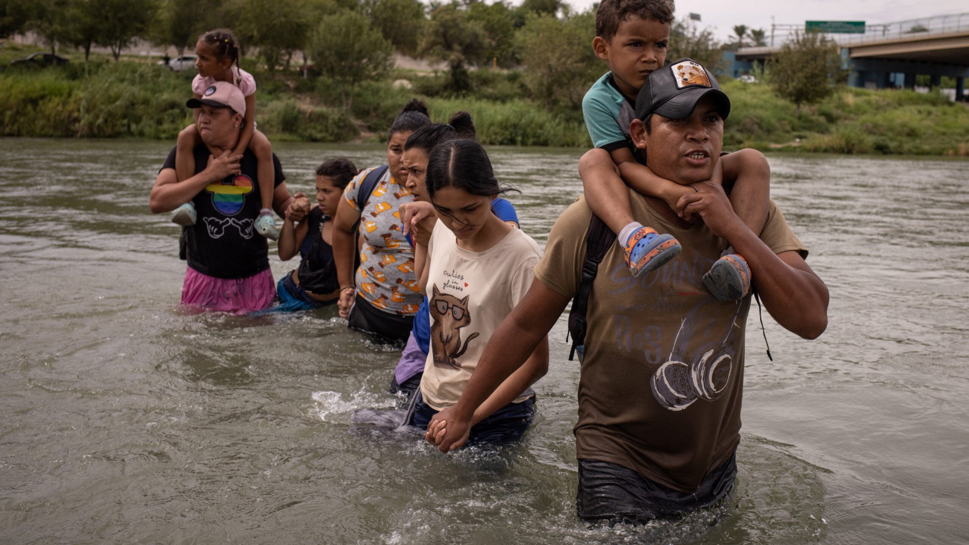 Migración irregular de menores crece casi 62% en México