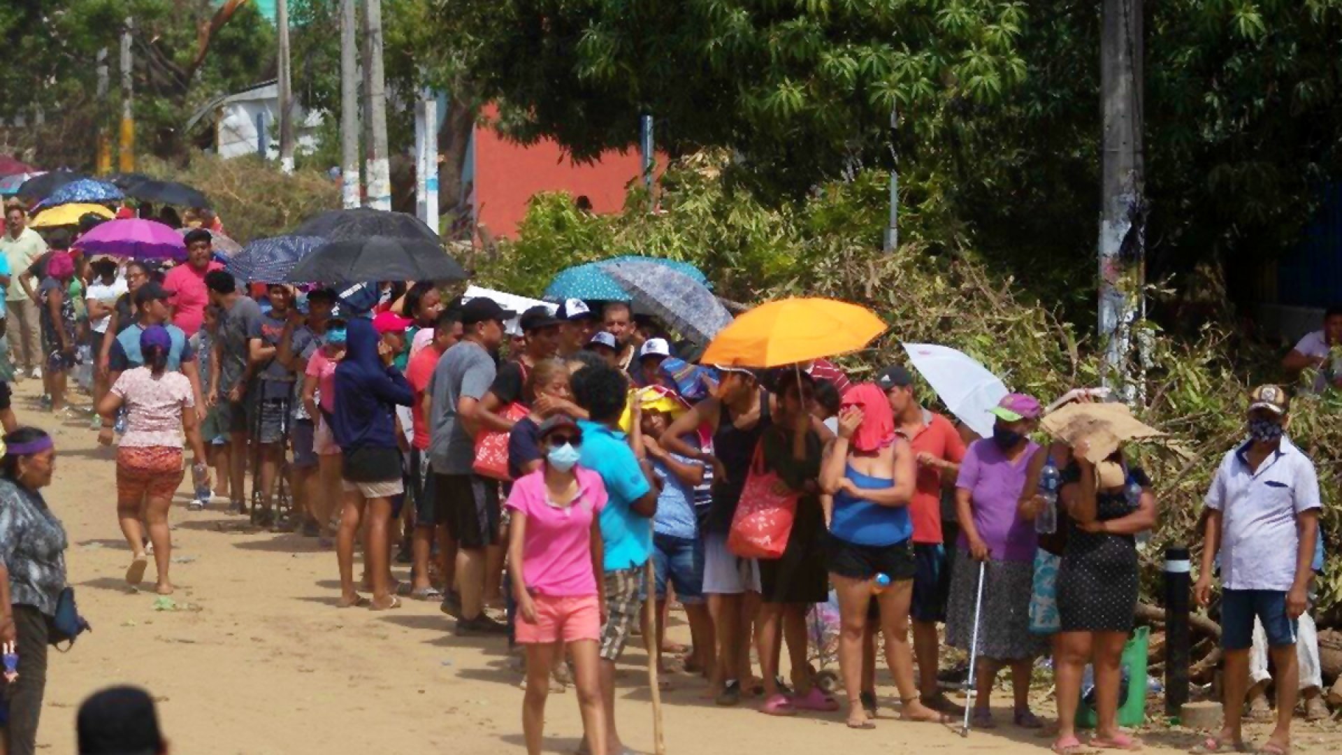 Zona conurbada de Acapulco pide auxilio