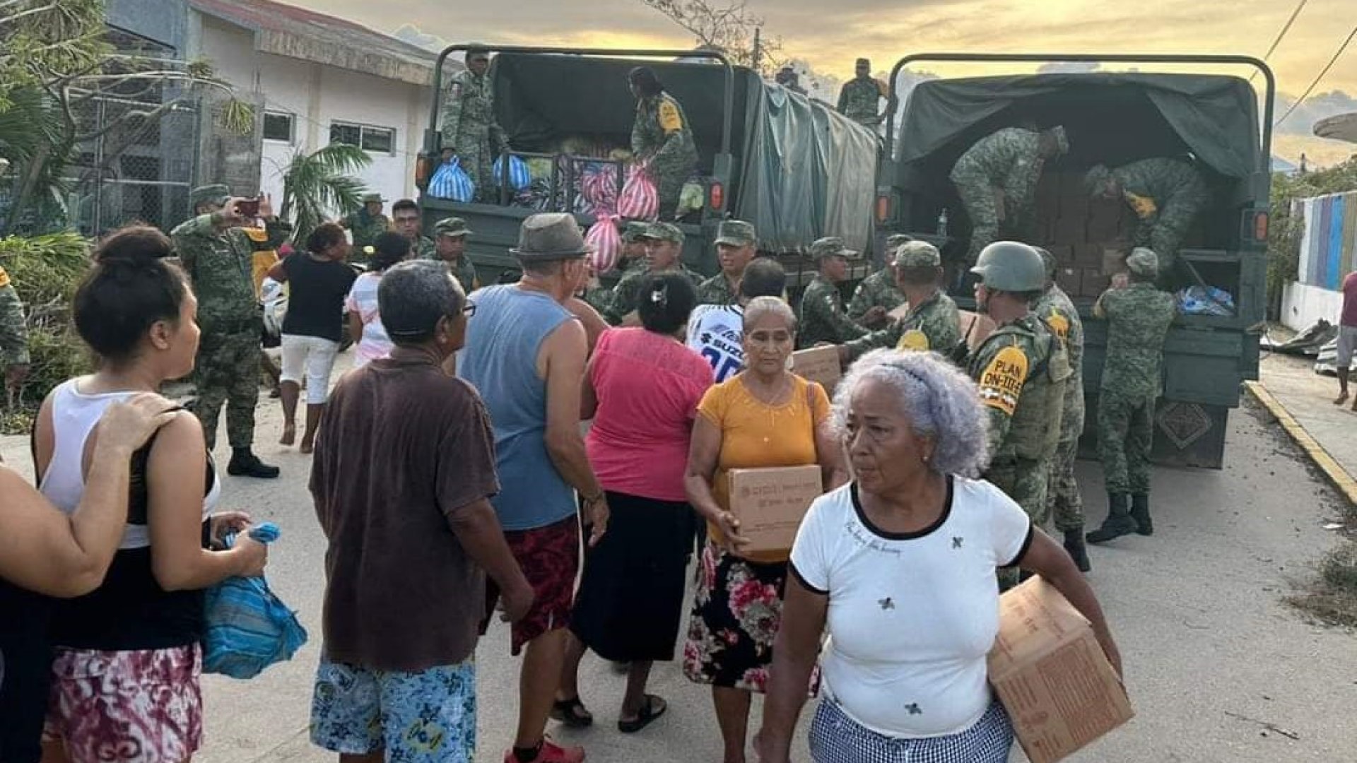 Fuerzas Armadas no impiden ingreso de ayuda humanitaria a Acapulco: ‘El Universal’