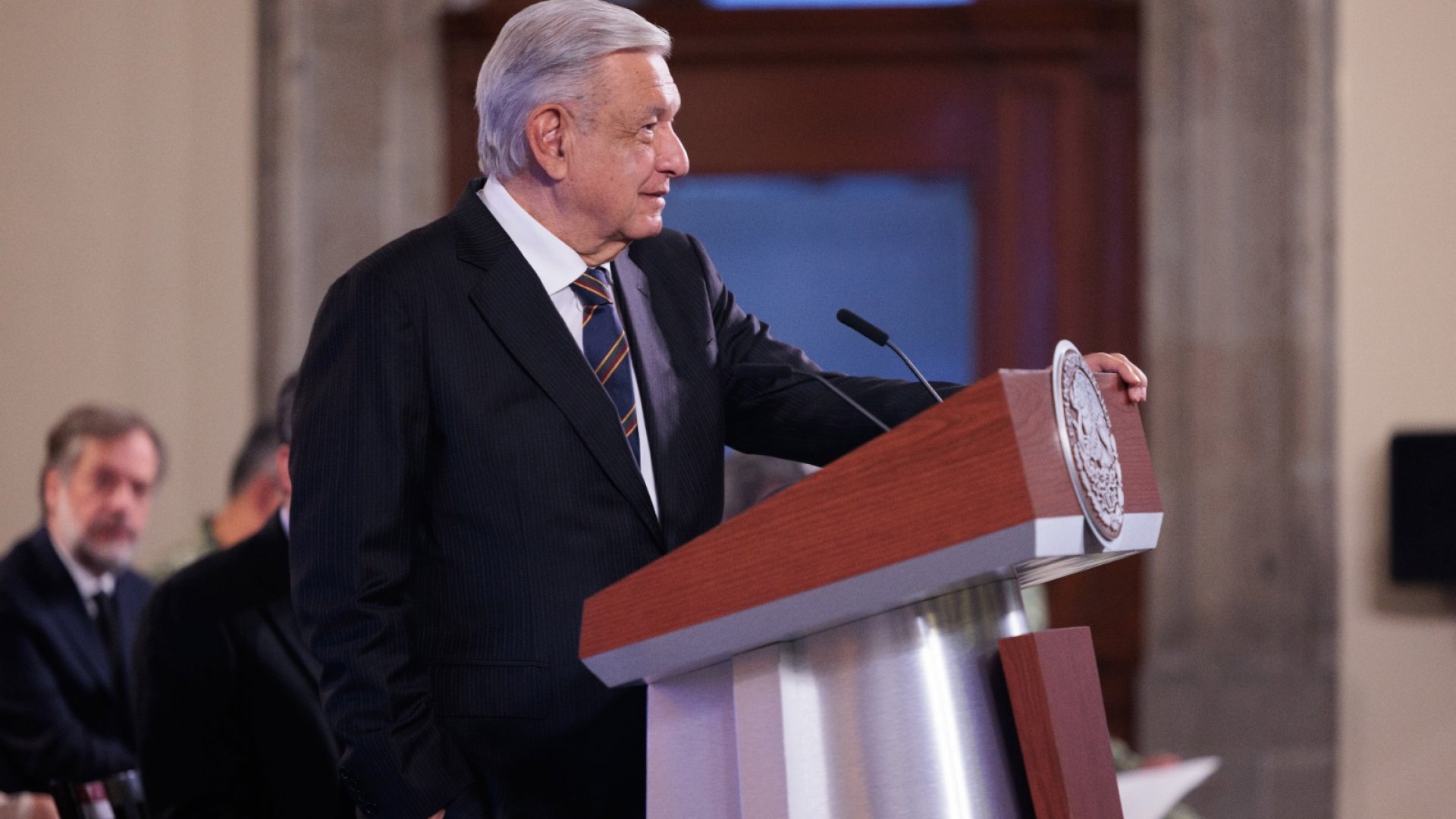 AMLO promete que Acapulco quedará en pie ‘lo más pronto posible’
