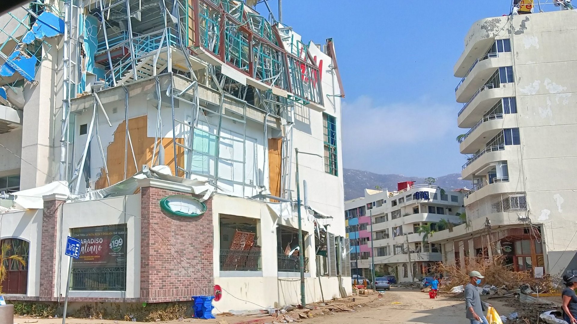Pierde la zona costera de Acapulco 63% de inmuebles