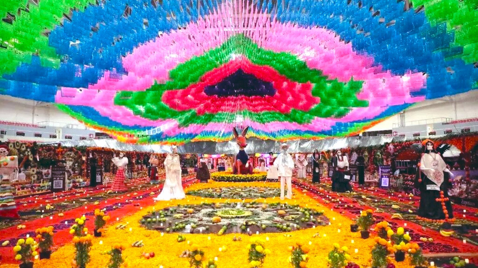 ¡Le dura tres días récord de altar a Nuevo León! Veracruz tiene el altar más grande del mundo; gana Récord Guinness