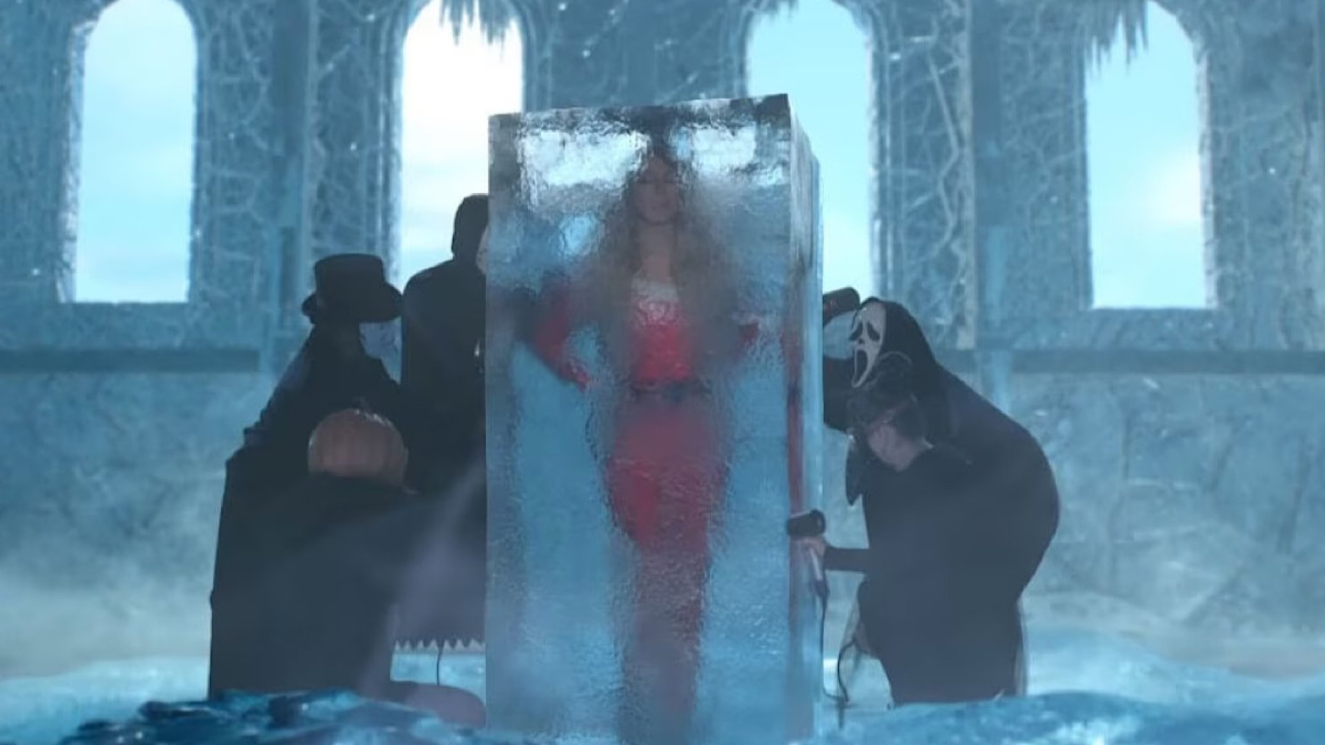 ¡Adiós, halloween! Mariah Carey se ‘descongela’ para anunciar que ya llegó la Navidad 