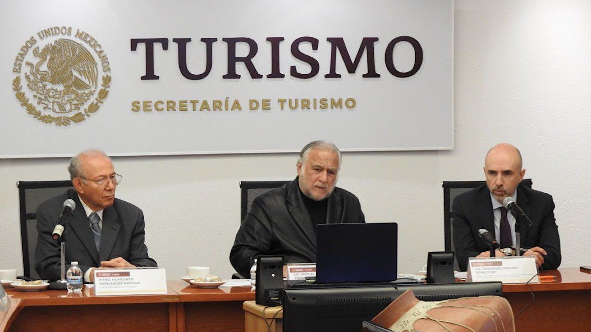 Celebran que tianguis se quede en Acapulco; ‘reactivará al puerto’