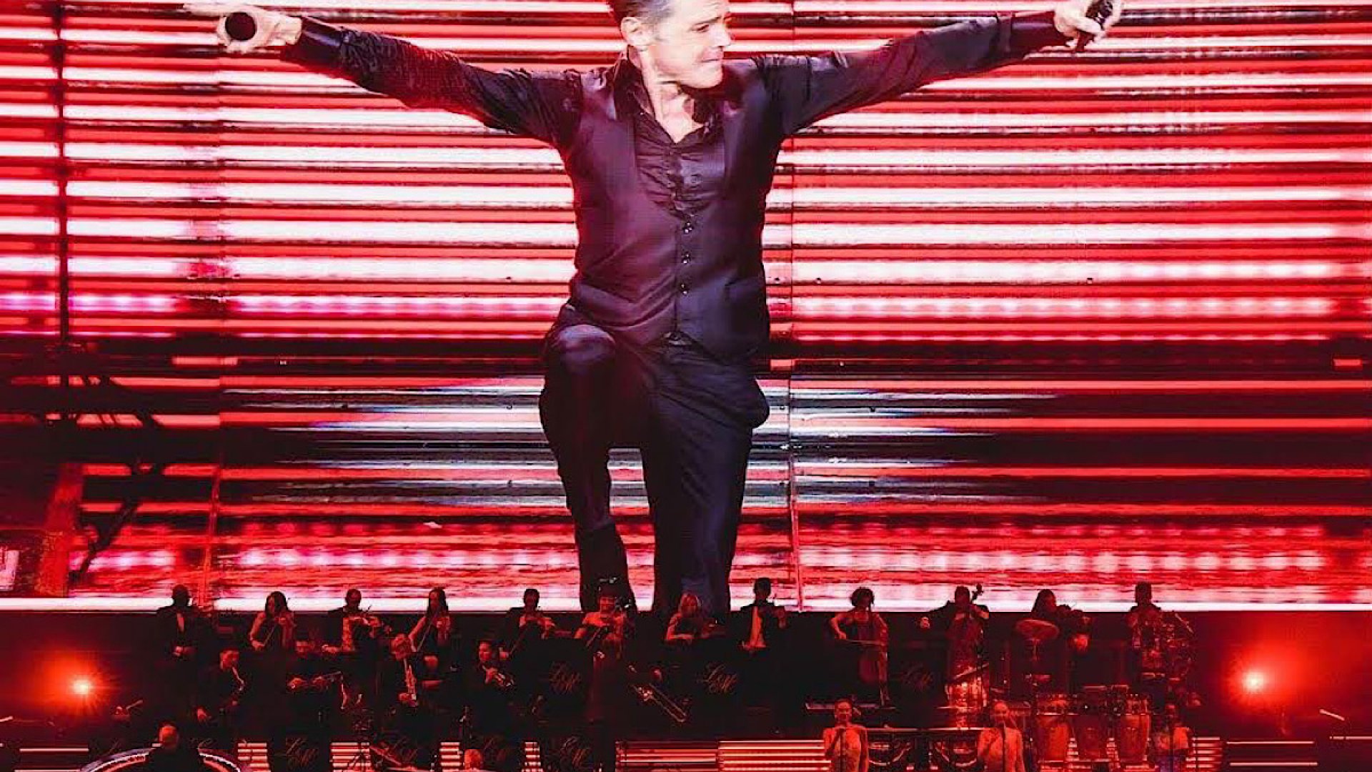 Luis Miguel dona 10 millones de pesos para reconstruir viviendas afectadas por Otis en Acapulco 