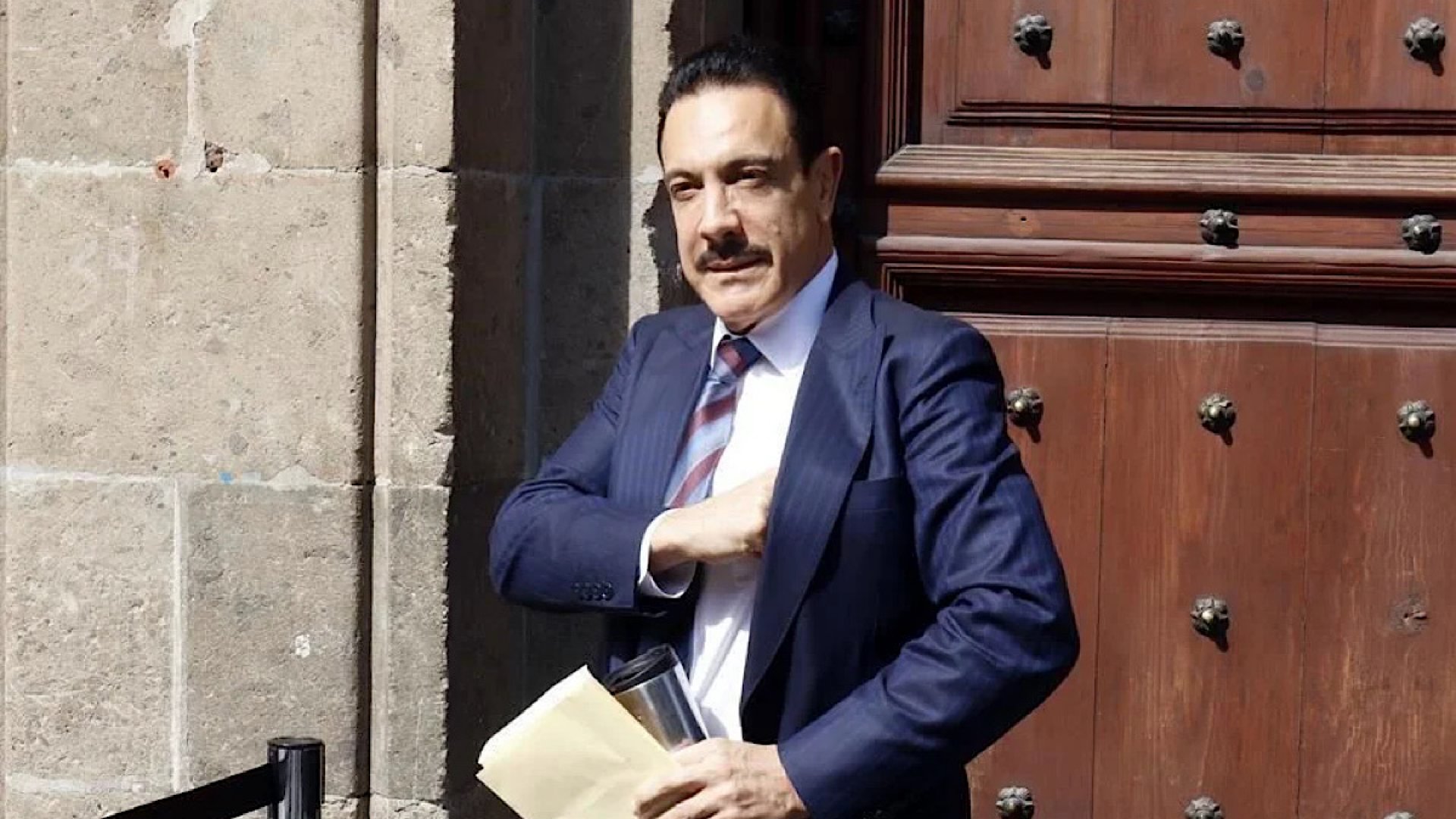 Dan a Omar Fayad Embajada en Noruega