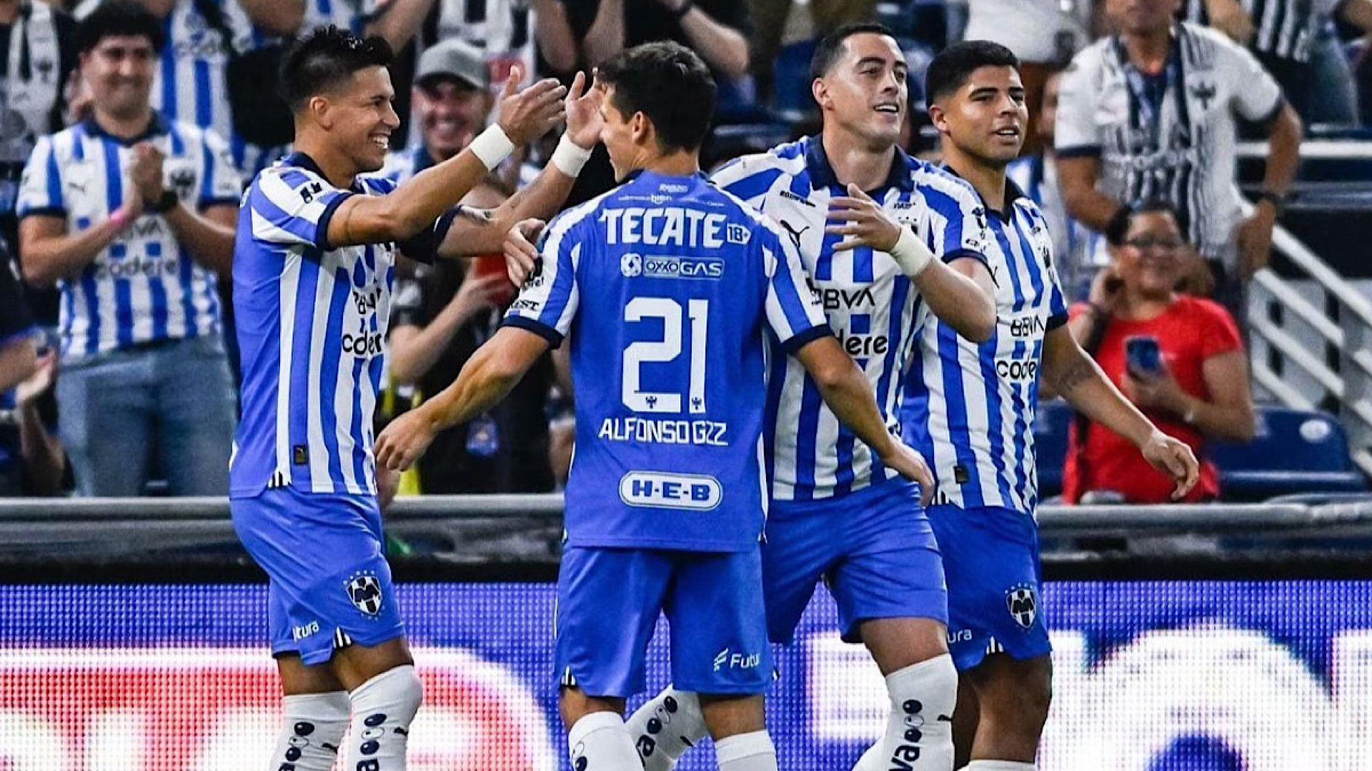 ¡Con broche de oro! Rayados golea 3-0 a Santos y le arrebata el subliderato a Tigres