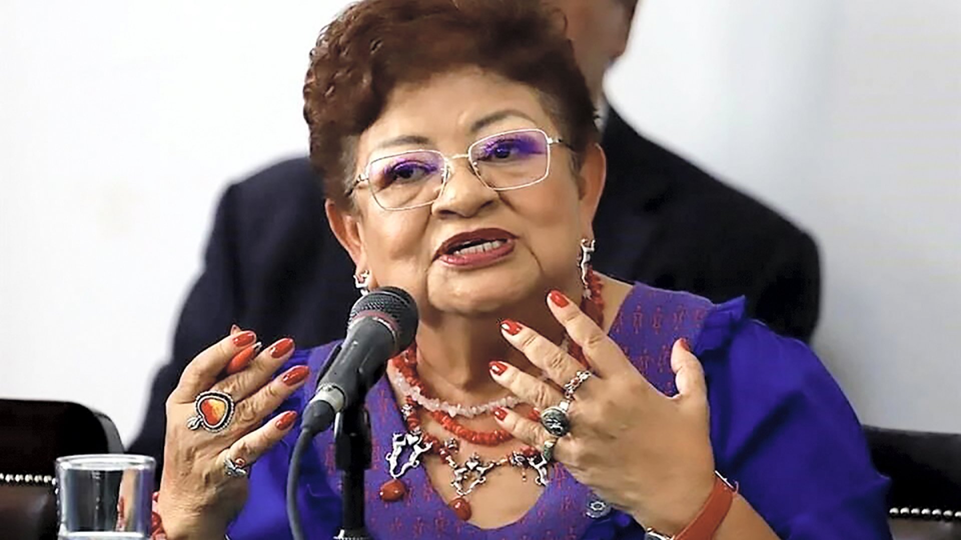Pidió FGJ-CDMX registros telefónicos de políticos y funcionarios. – NYT