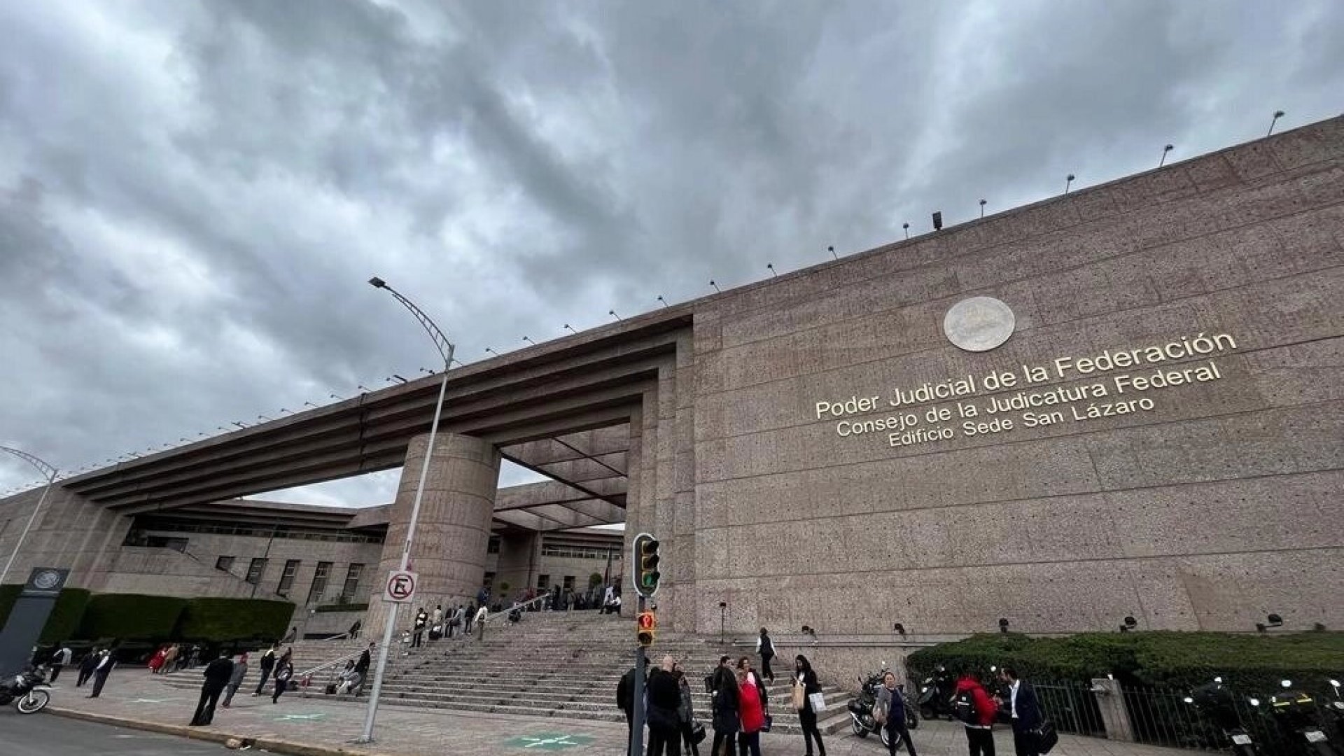 Juez impide al gobierno acceder a recursos de fideicomisos del Poder Judicial de la Federación