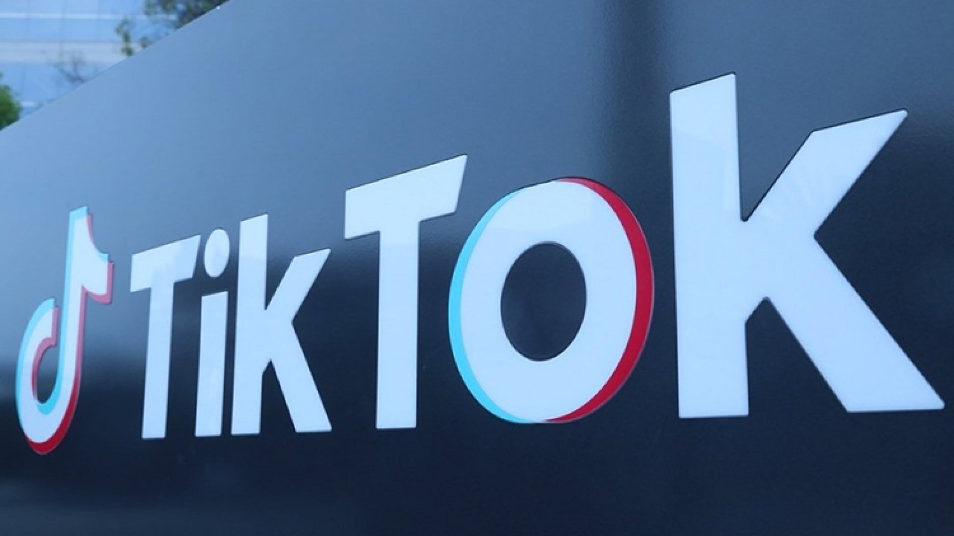 Prohíbe Nepal TikTok debido a efectos negativos en sociedad