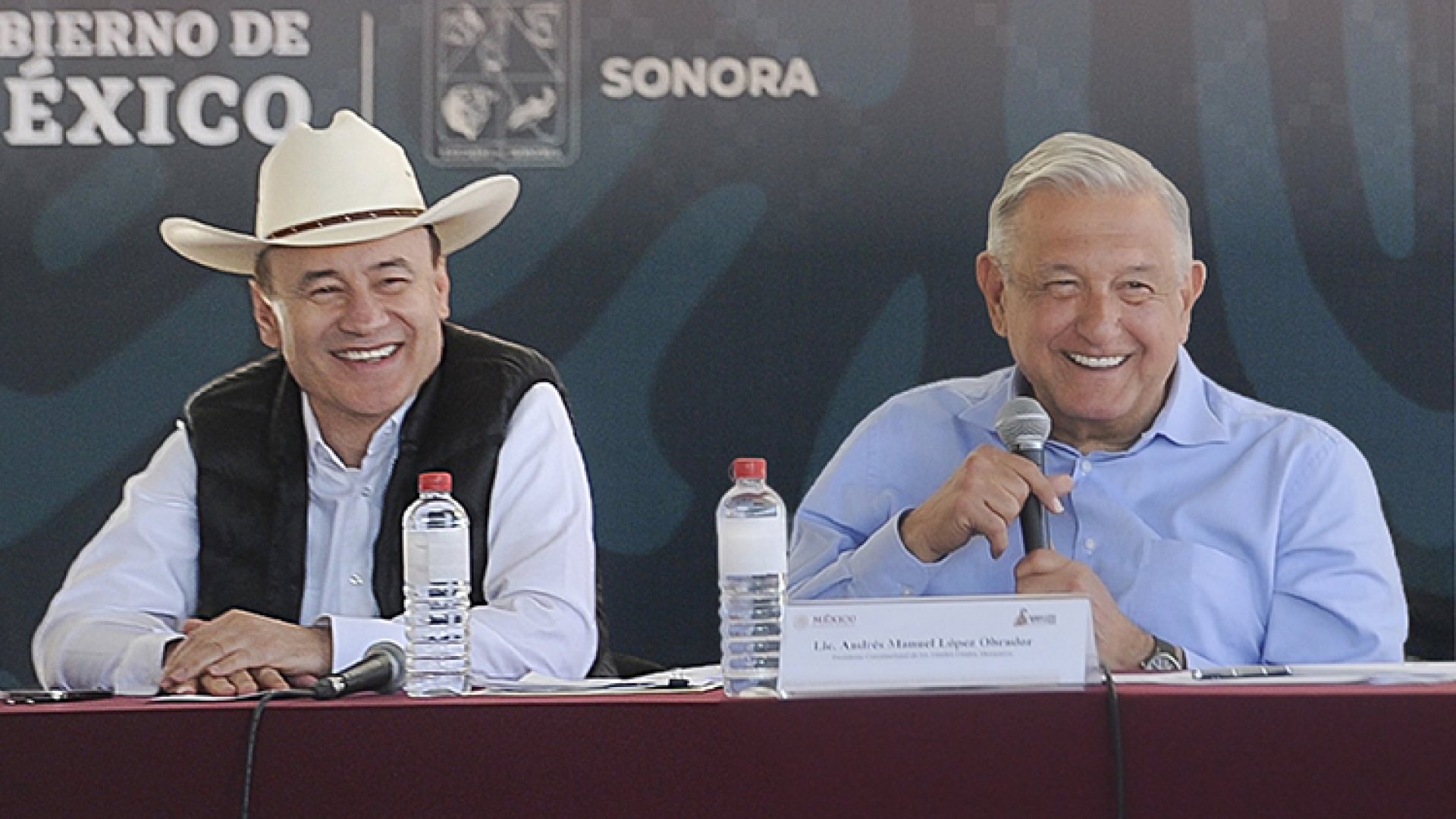 Celebra AMLO cumpleaños en Sonora