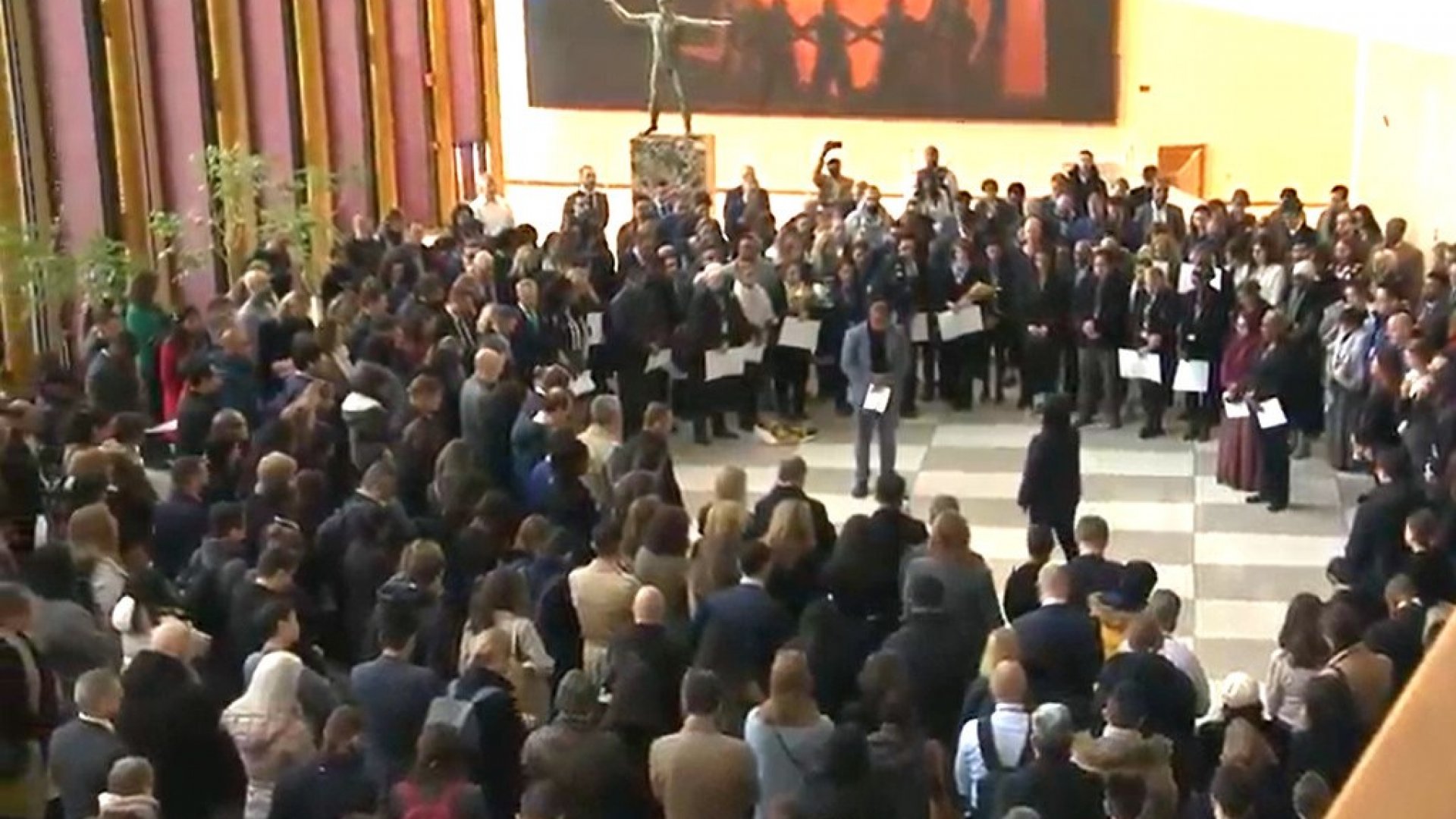 La ONU rinde tributo a su personal muerto en Gaza