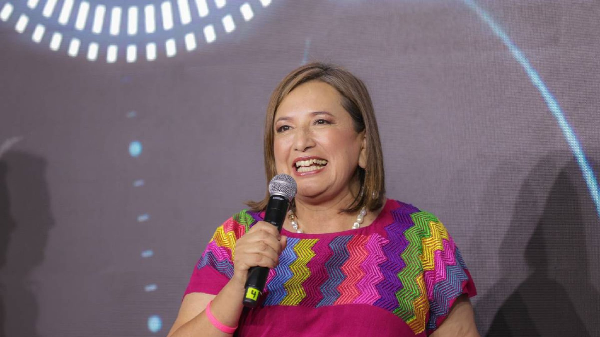 Concede Senado licencia a Xóchitl
