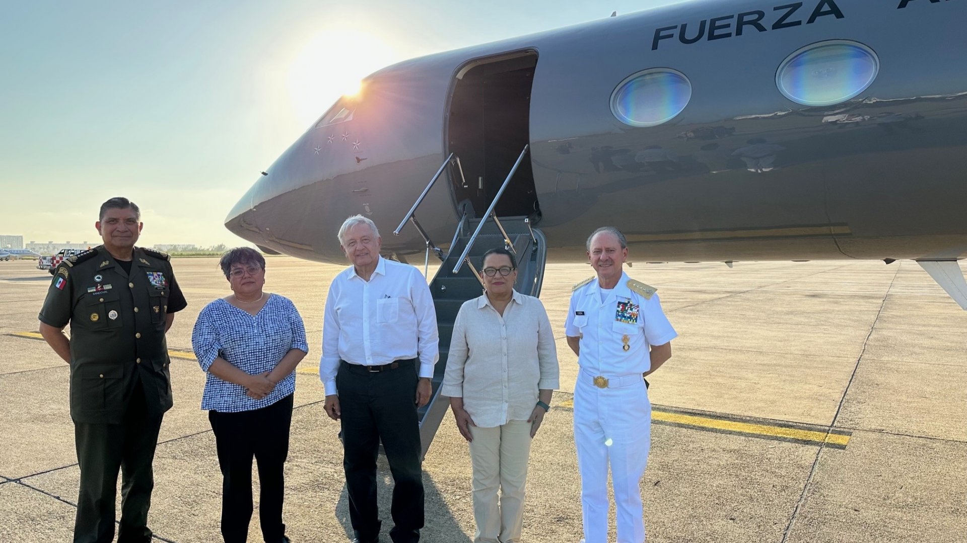 Andrés Manuel López Obrador termina supervisión de ayuda en Acapulco
