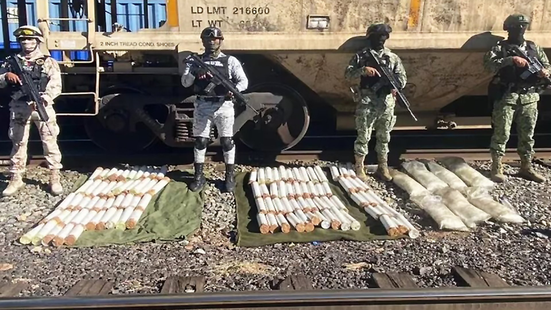 Aseguran metanfetamina con un valor de 19 millones de pesos en vagones de tren