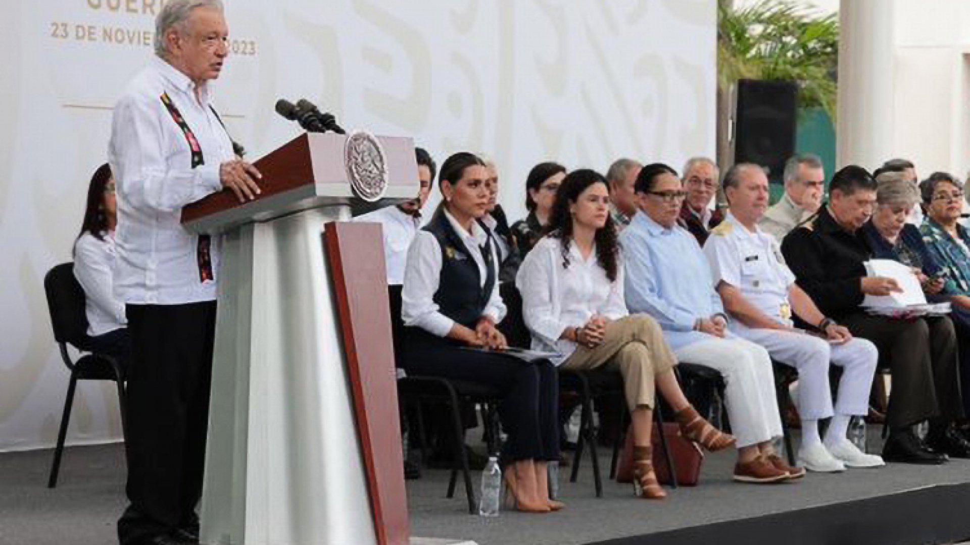Dice AMLO a malandros: hay GN, ni se paren por aquí