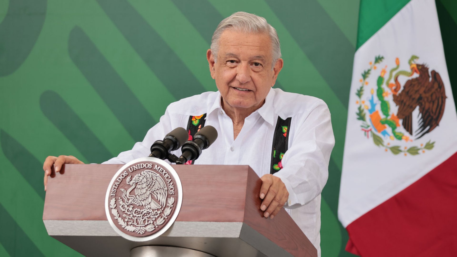 AMLO: ‘Acapulco y Coyuca de Benítez avanzan hacia la normalidad’