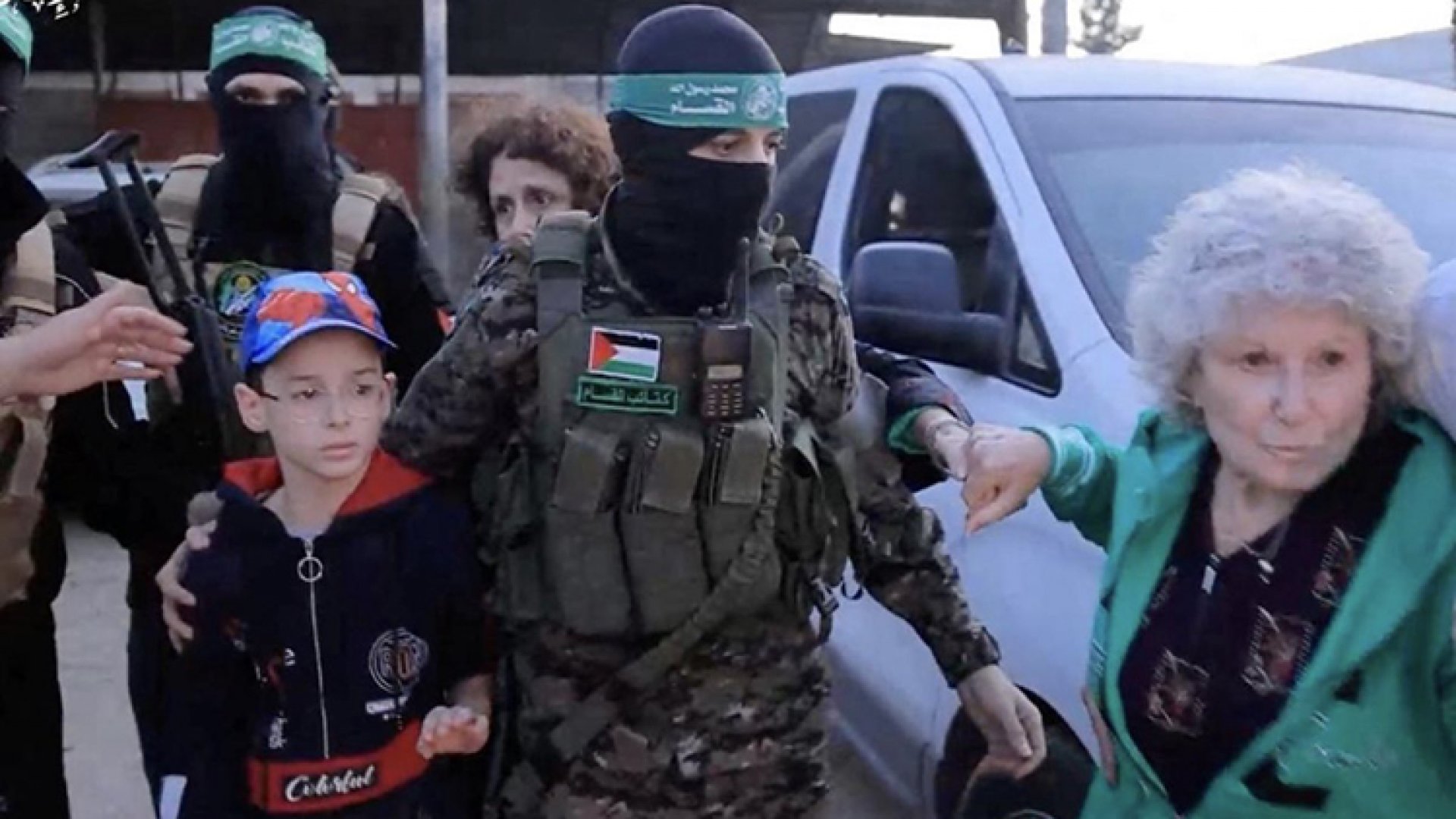 Hamás retrasa liberación de segundo grupo de rehenes; acusa a Israel de violar acuerdo