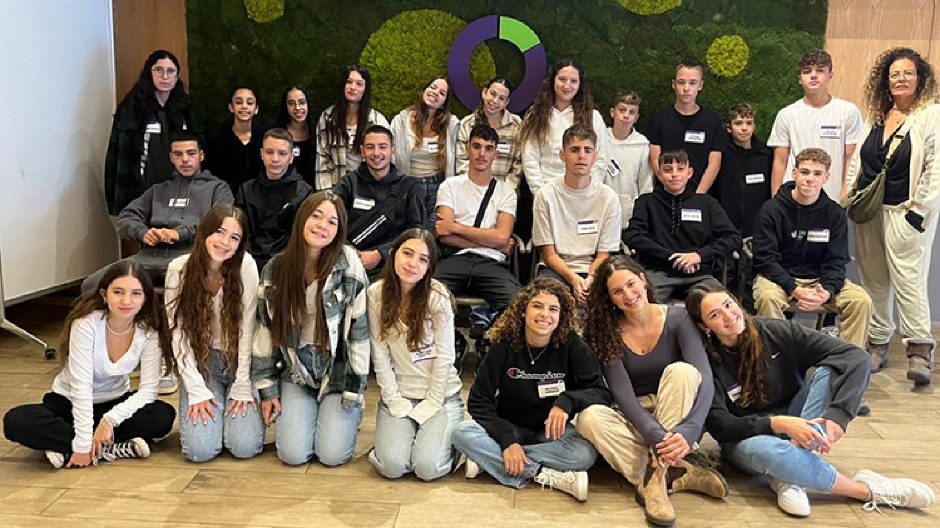 Exige Embajadora de Israel justicia por las mujeres