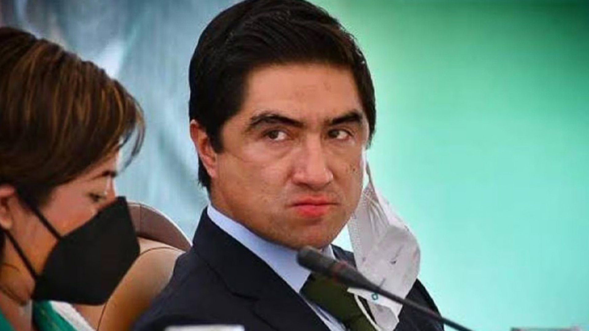 Arrestan a exmando de Murat; hizo pago indebido de 50 mdp en proyecto vial