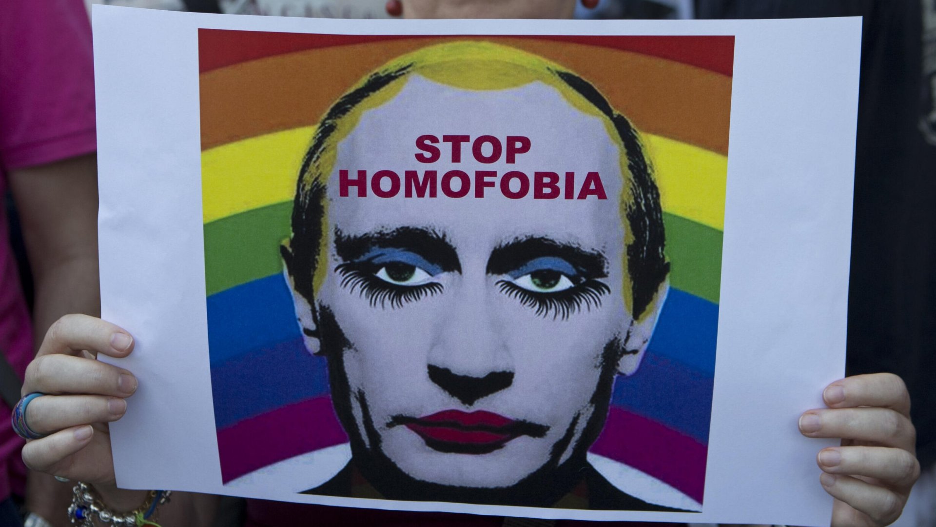 Corte Suprema rusa prohíbe al movimiento y el activismo LGBTQ+