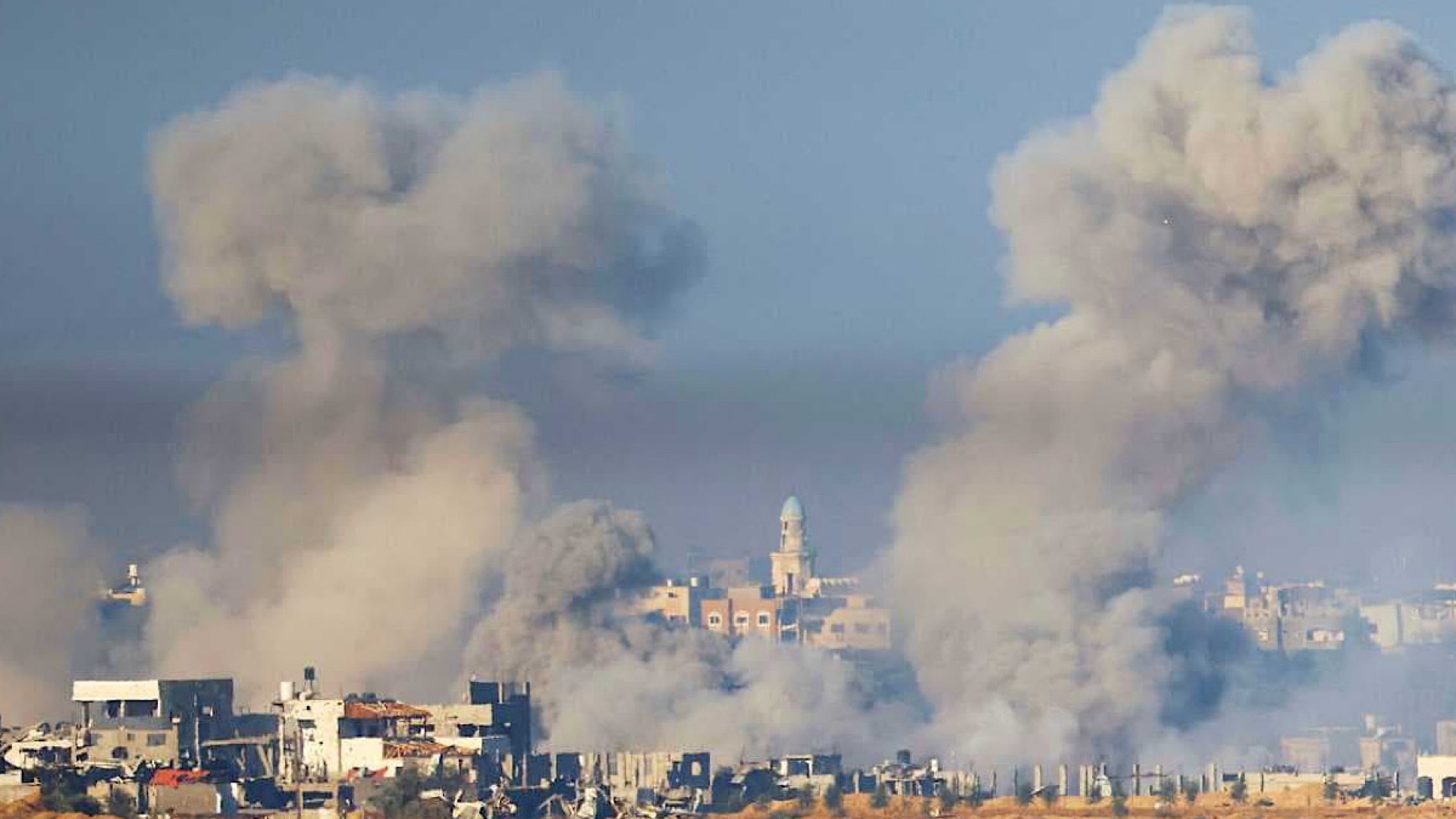 Israel comienza ofensiva terrestre sobre el sur de Gaza