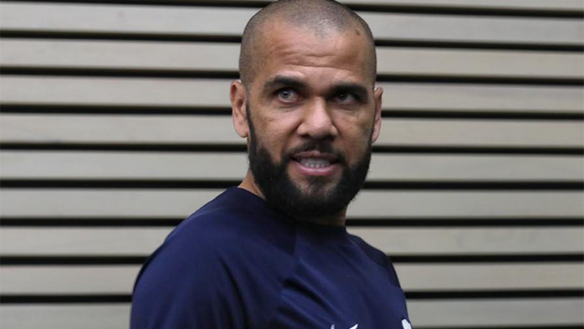 Dani Alves: presunta víctima pide 12 años de cárcel por agresión sexual