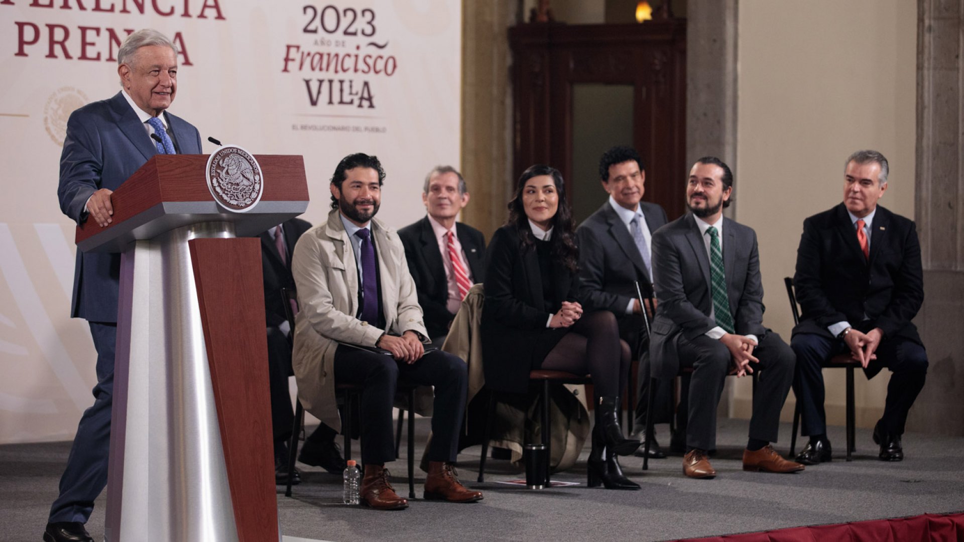 Entregan más de 190 mil apoyos de limpieza en Acapulco y Coyuca