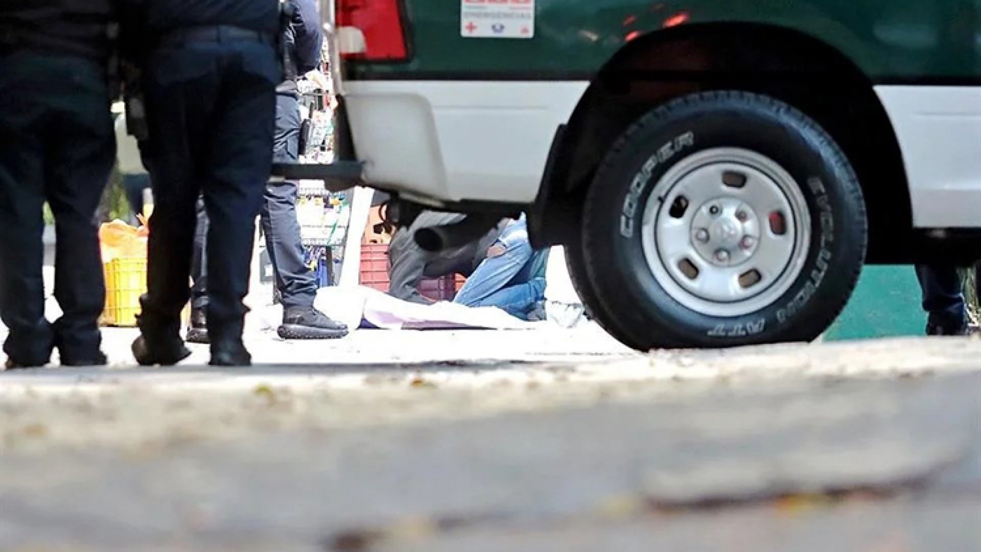 Amenazan a funcionarios del IMSS con mensaje y un ejecutado