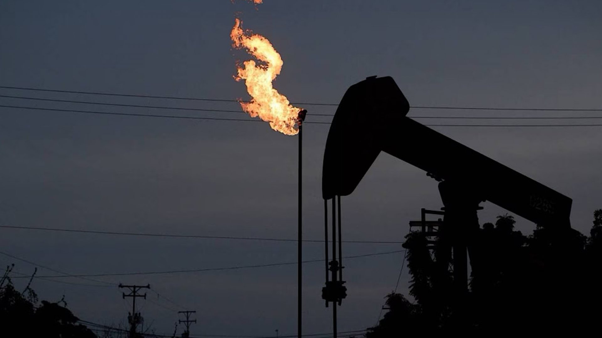 Países de la cumbre climática, COP28, pactan dejar los combustibles fósiles