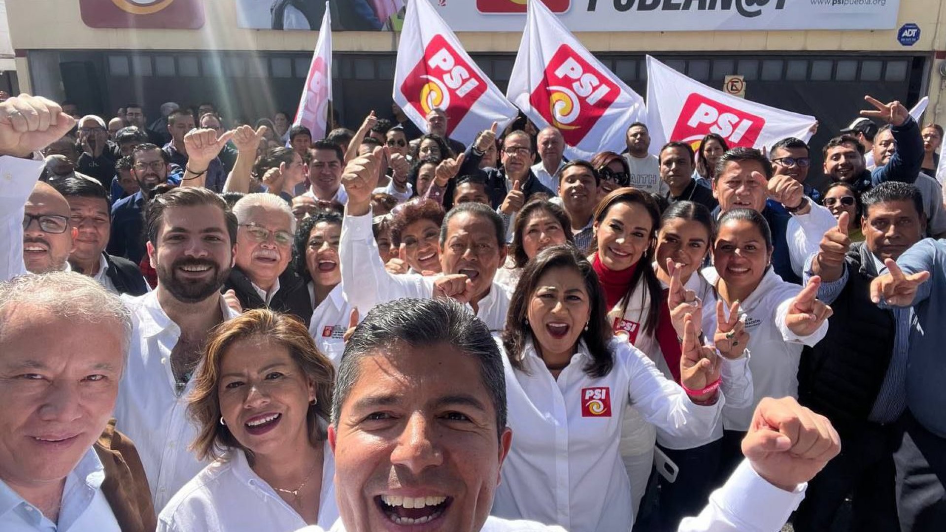 Eduardo Rivera consolida su candidatura a la gubernatura de Puebla