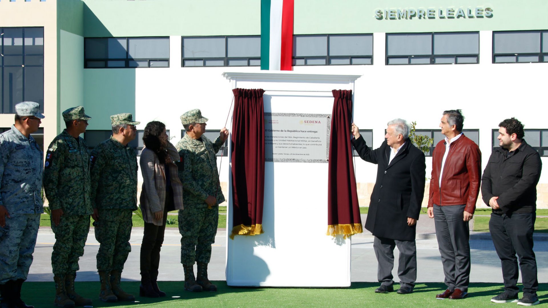 AMLO inaugura en Tamaulipas instalaciones del 16 Regimiento de Caballería Motorizado