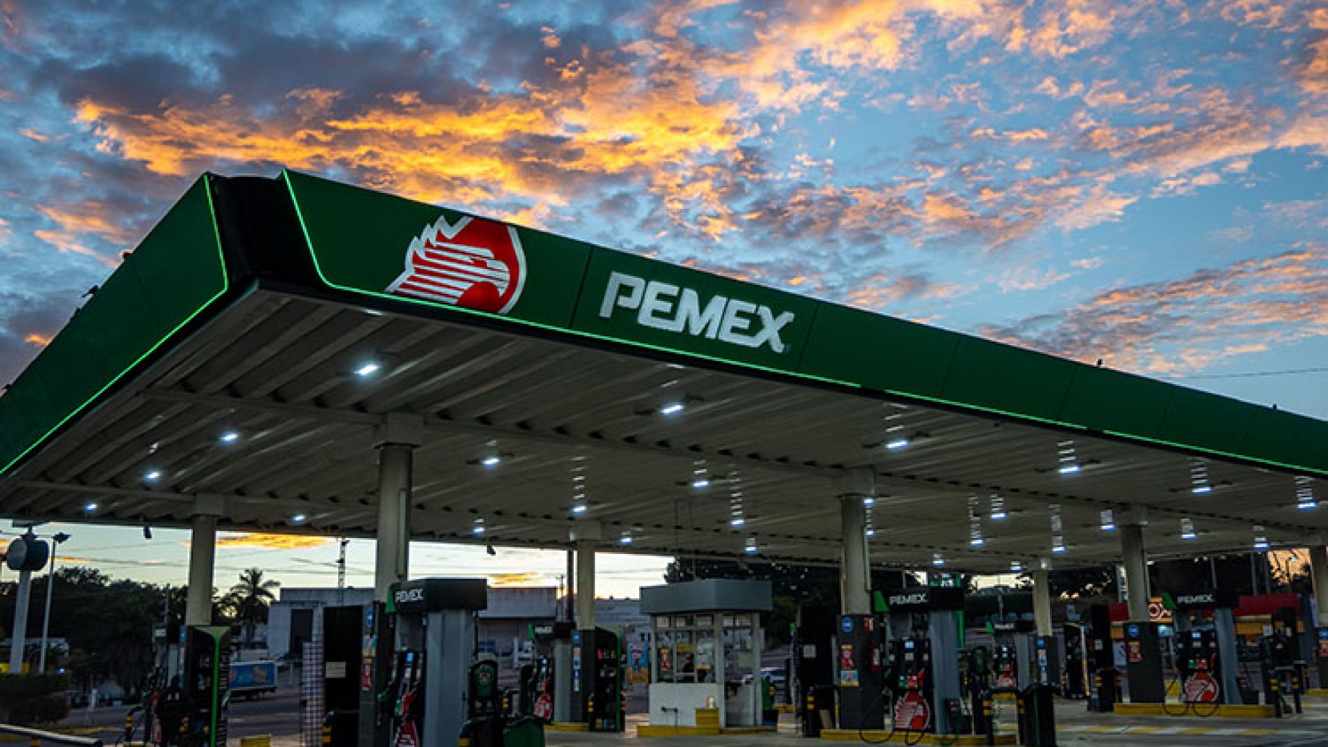 Oficializa Pemex renovación de créditos por 8.3 mil mdd