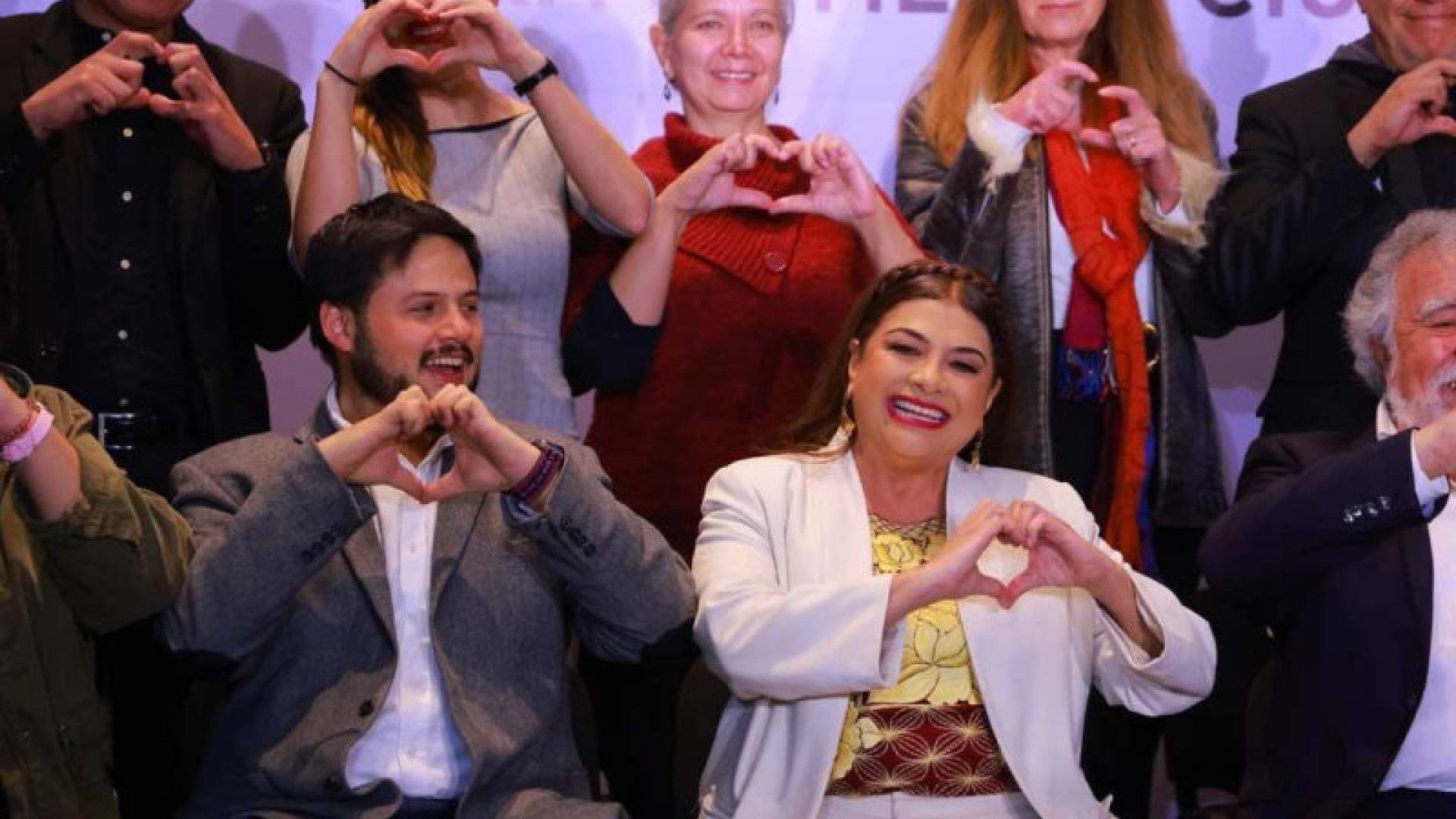 Presenta Brugada a integrantes del consejo asesor