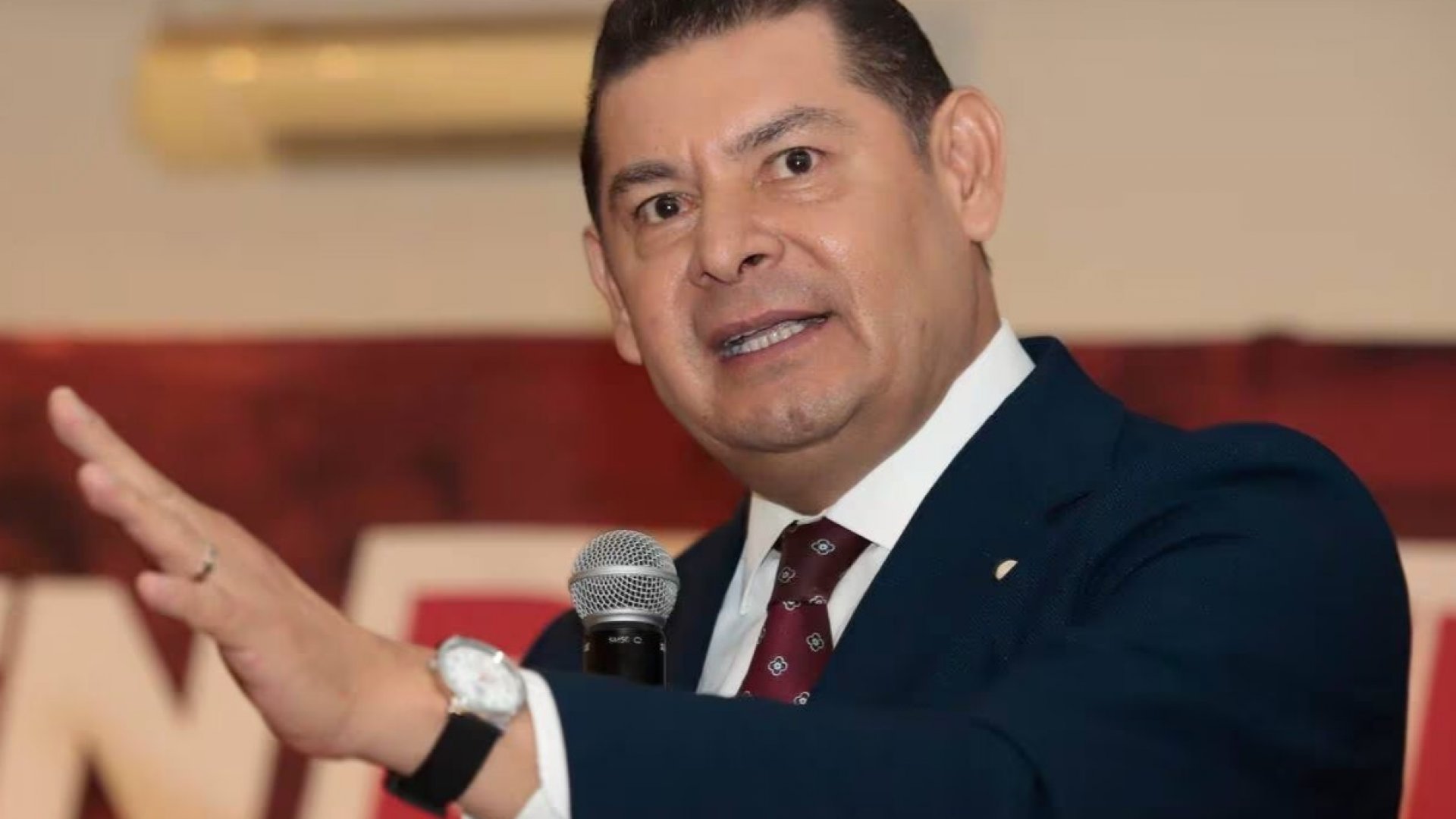 Armenta Mier informó que pronto presentará estructura para precampaña