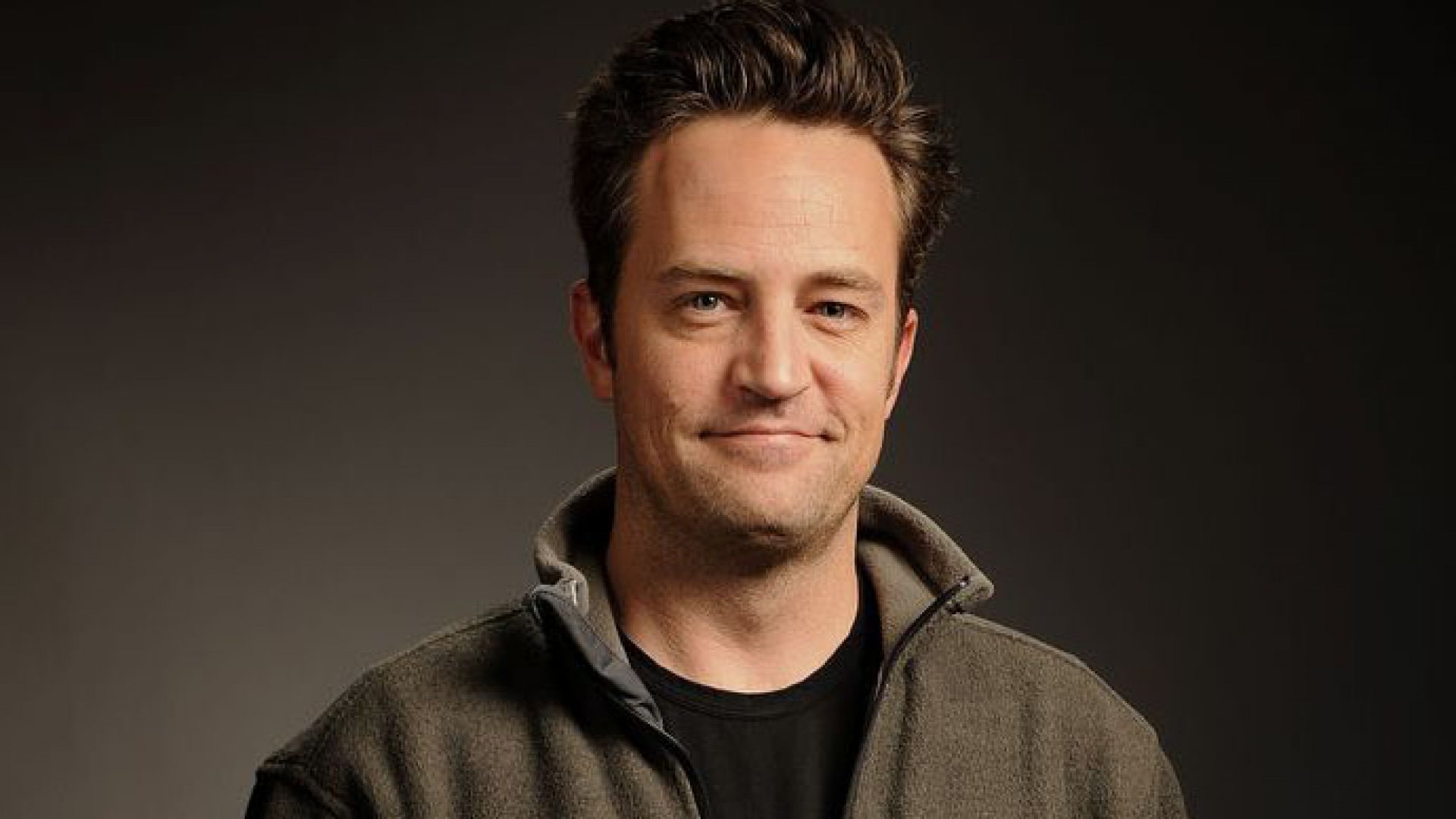 Revela médico posible escena de muerte de Matthew Perry