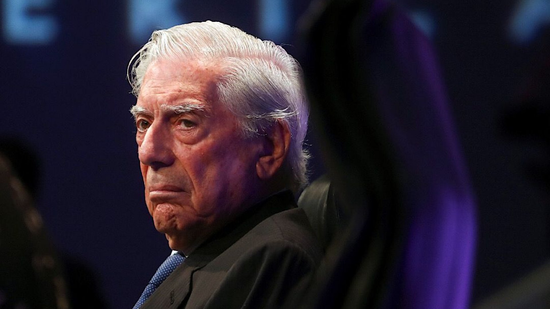 Mario Vargas Llosa deja el periodismo; publicó su última columna