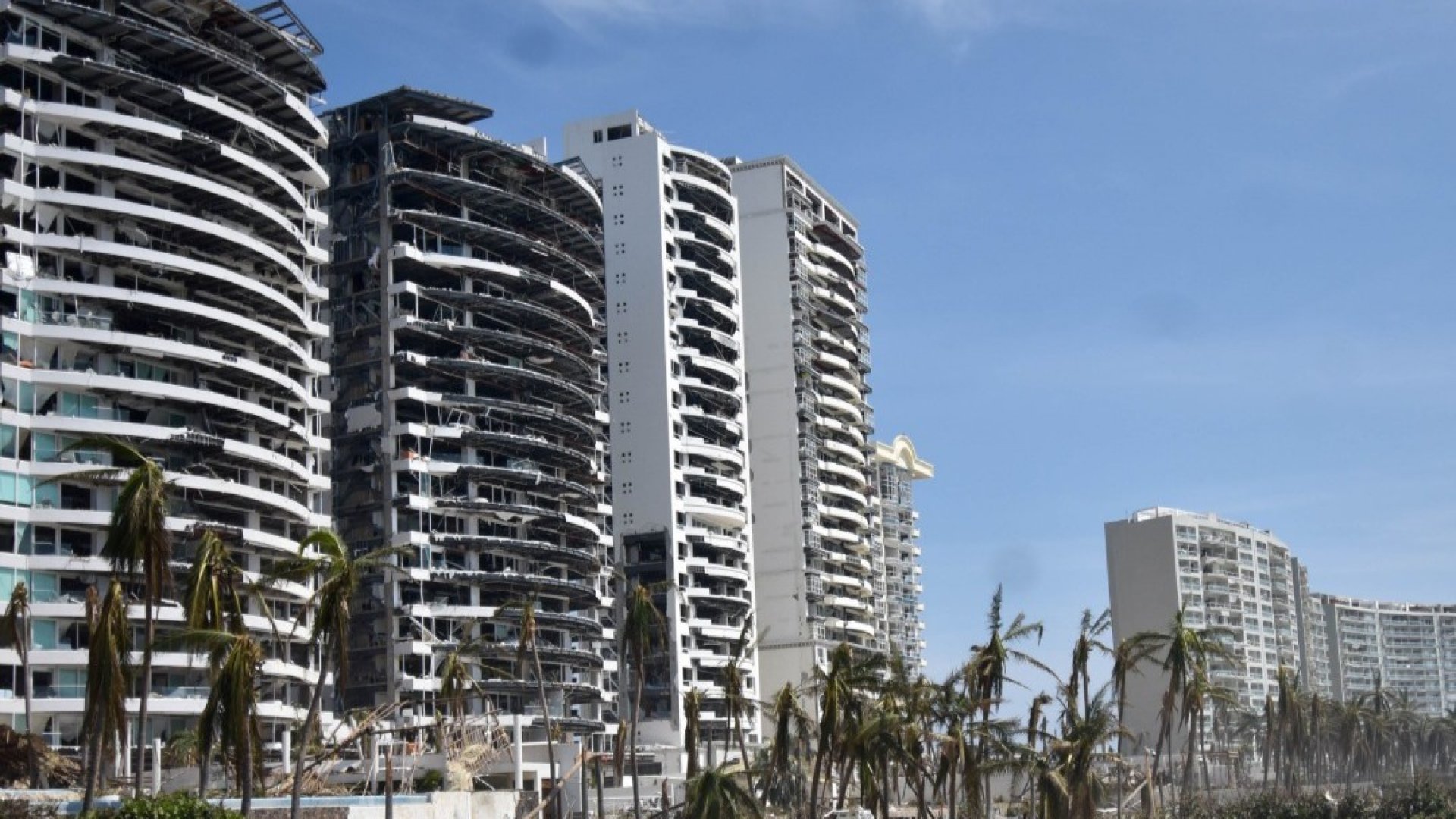 Faltan trabajadores de la construcción en Acapulco: AMLO