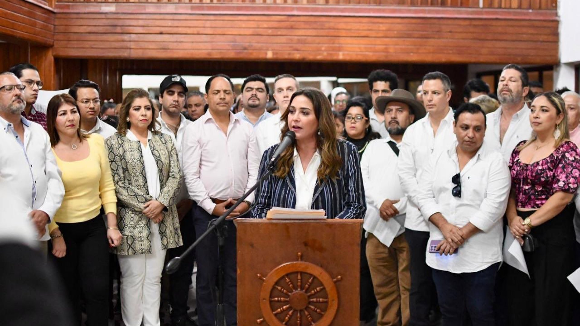 Desbandada en el PRI de Veracruz