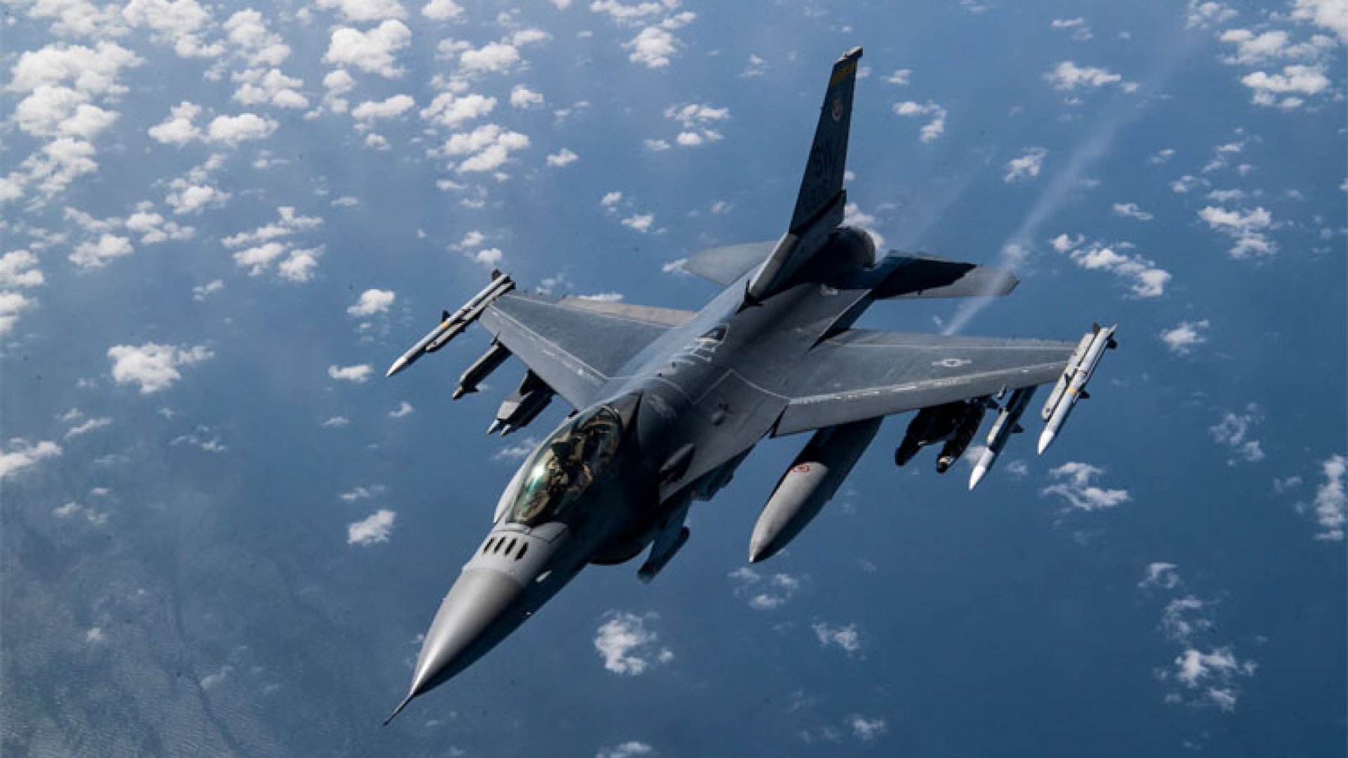 Confirma Países Bajos el envío de 18 cazas F-16 a Ucrania
