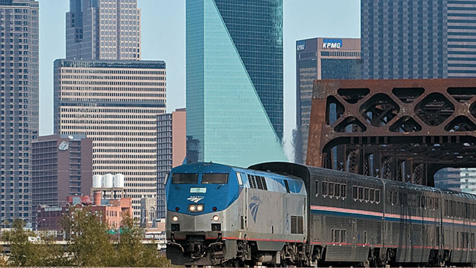Restablecen cruces ferroviarios en frontera con Texas
