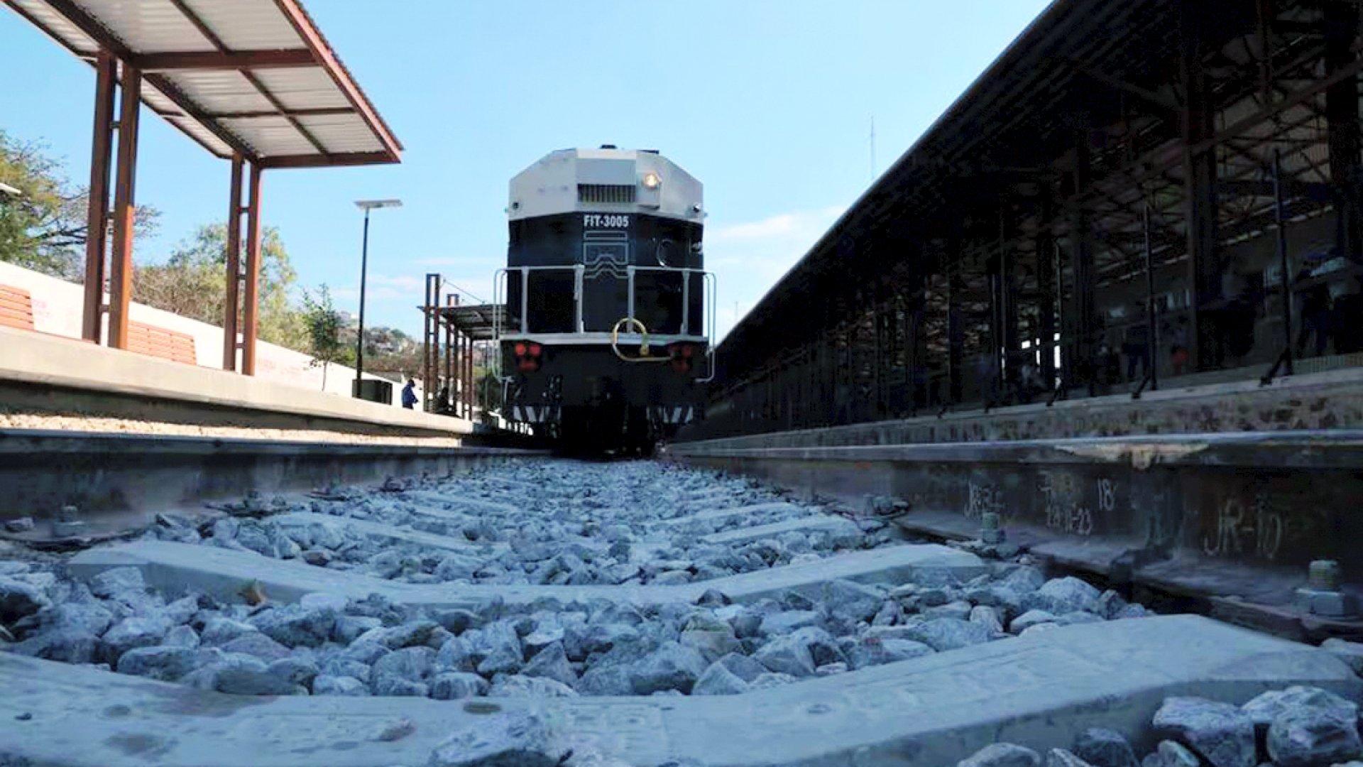Tren Interoceánico soluciona conflictos agrarios, favorece vivienda y lleva bienestar a Oaxaca y Veracruz