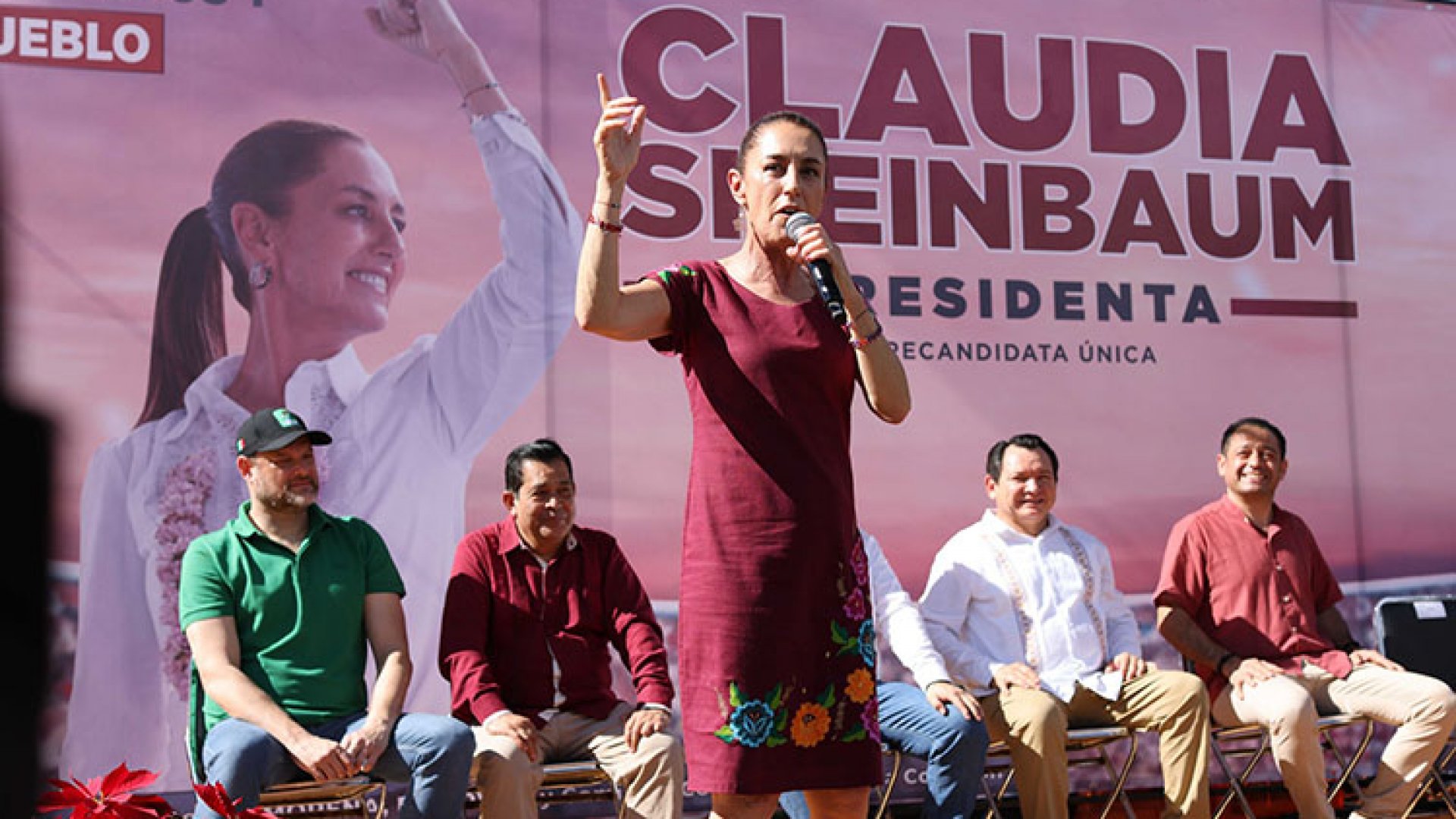 Promete Sheinbaum universalidad de programas sociales