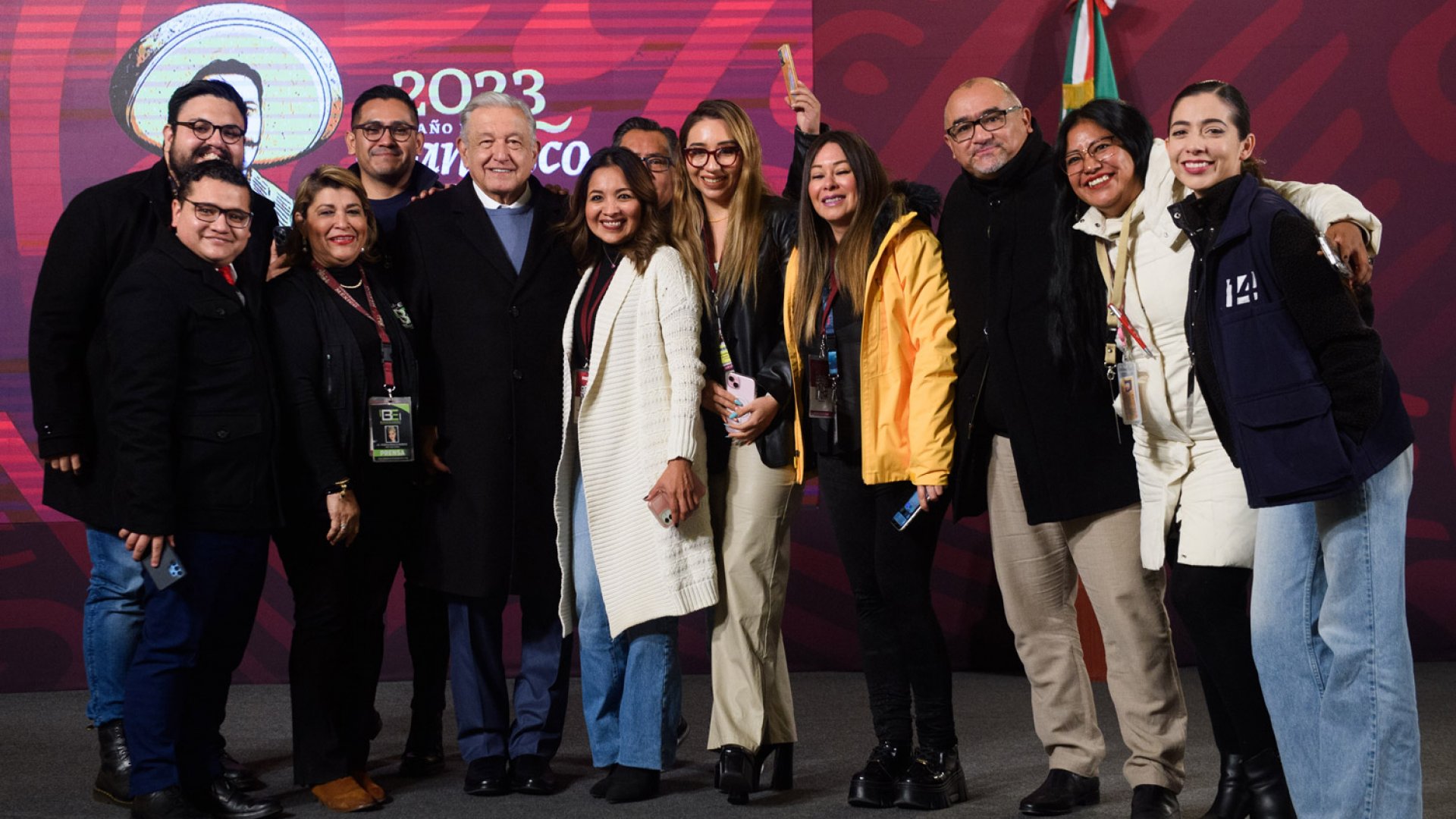 Que nuestro pueblo sea feliz, los deseos de año nuevo de AMLO