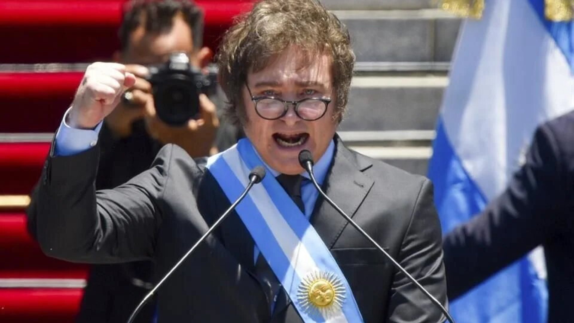 Sufre decreto de Milei primer revés