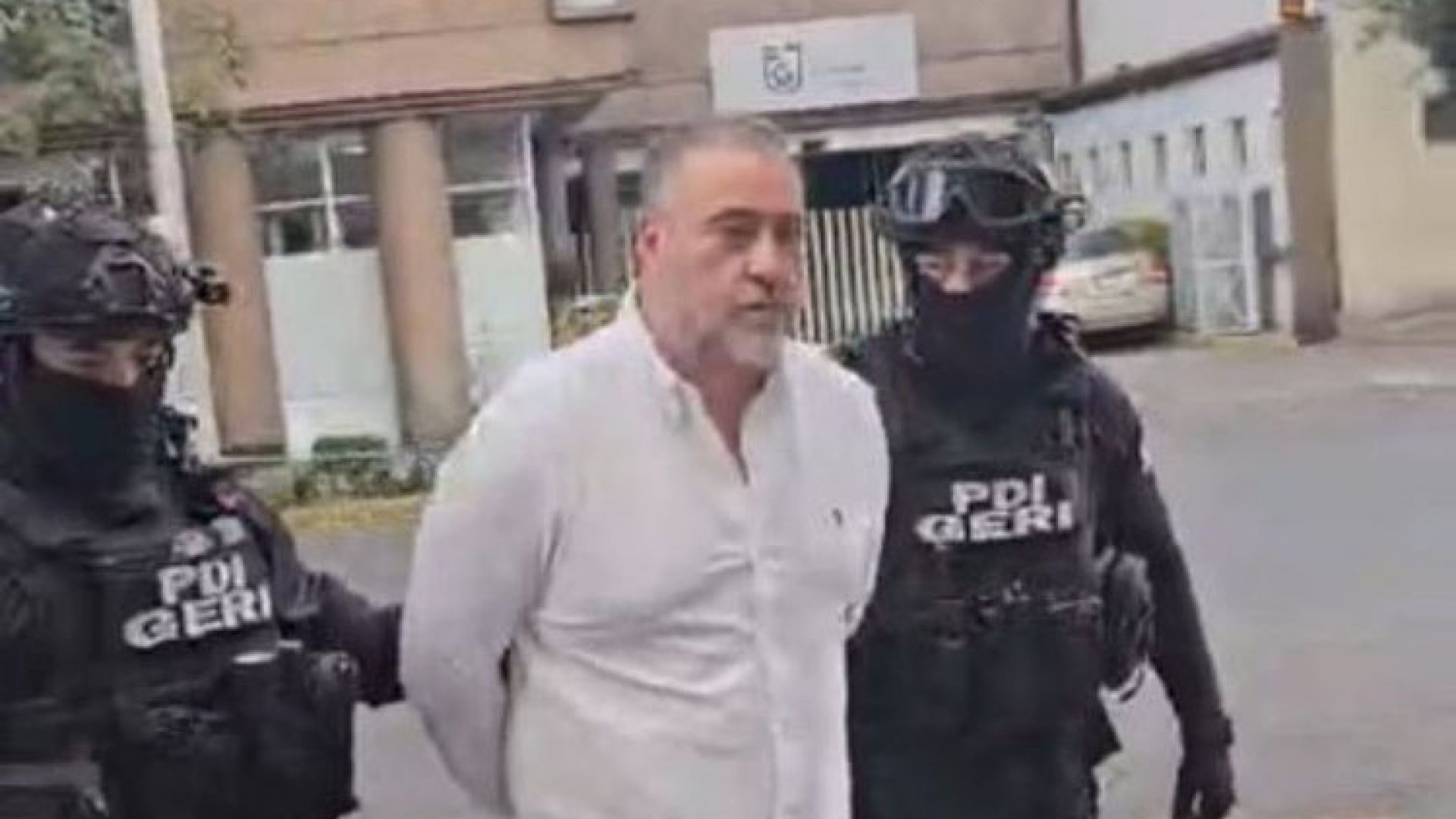 Detienen a Tonatiuh González, excoordinador del PRI en CDMX